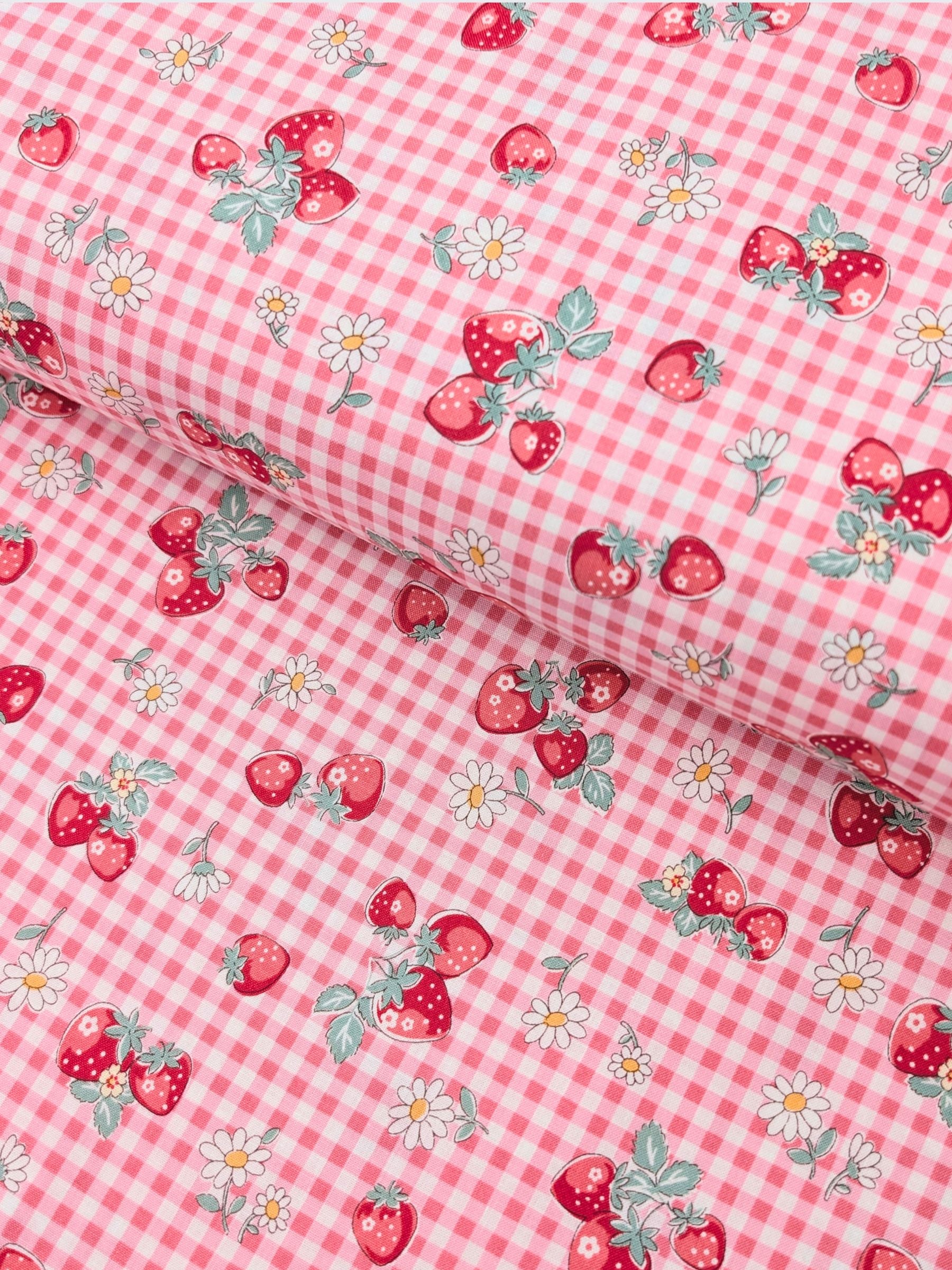 Yuwa - Strawberry Picnic Cotton Sheeting Fabric - Pink