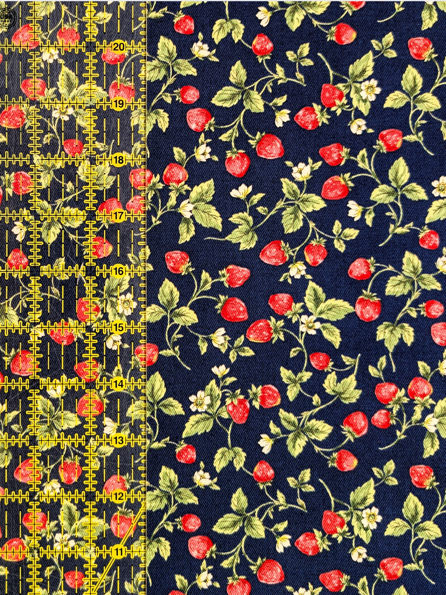 Kobayashi - Vining Strawberries Cotton Oxford Twill Fabric - Navy