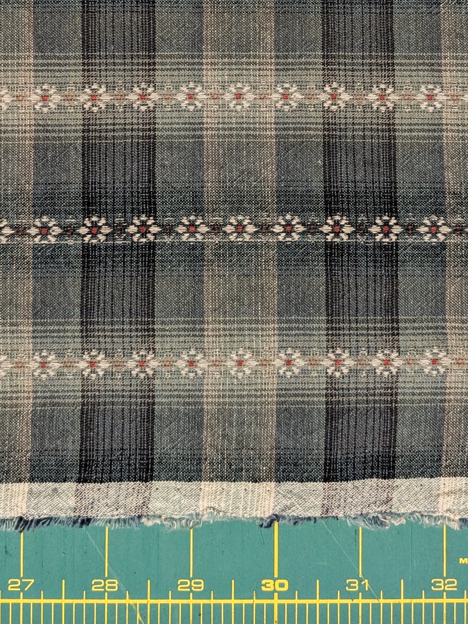 MYD - Daisy Chain Glen Check Plaid Yarn Dyed Cotton Fabric - Dark Blue and Beige