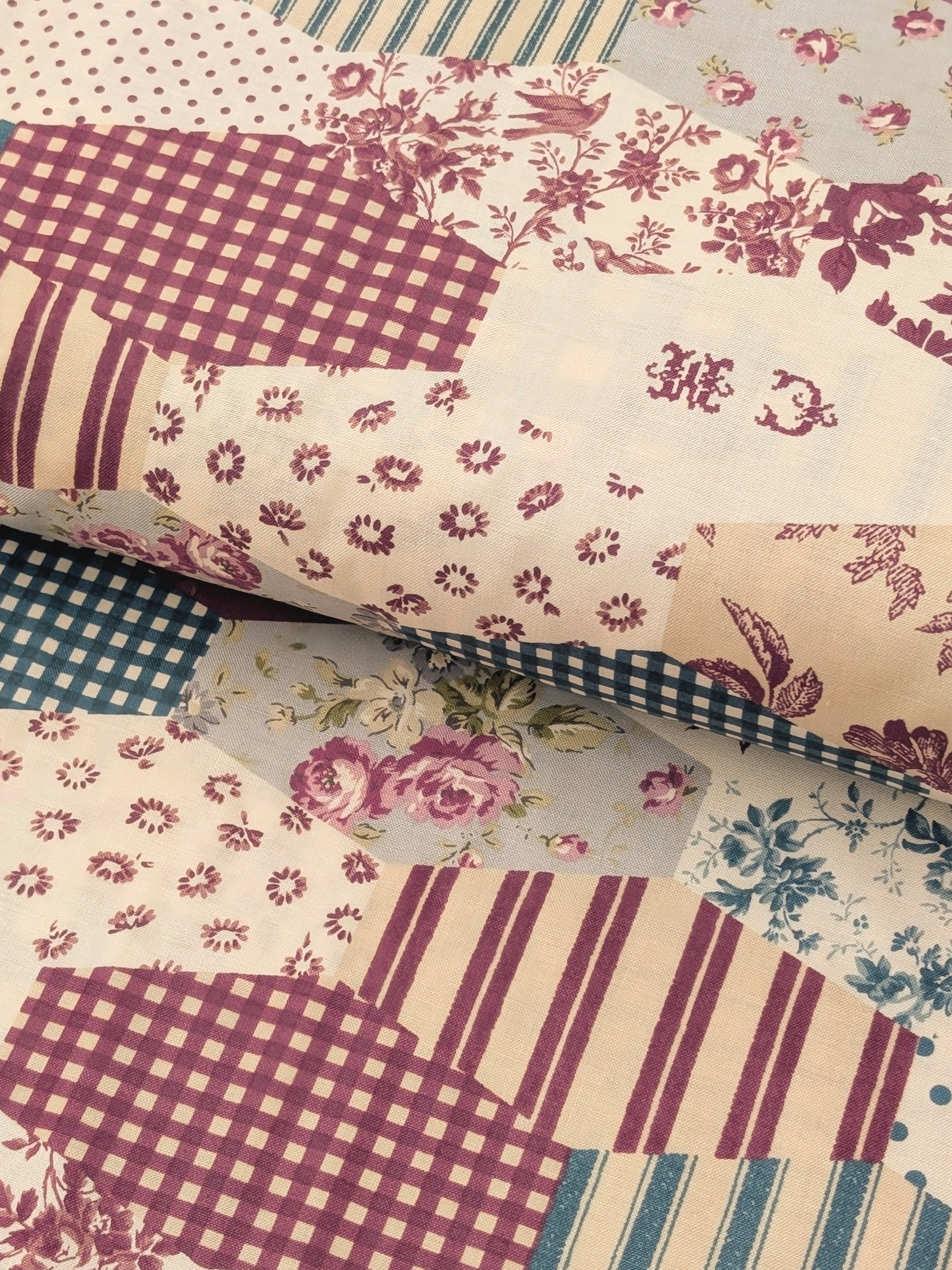 Yuwa - Patchwork Quilt Printed Cotton Fabric - Beige, Maroon & Green