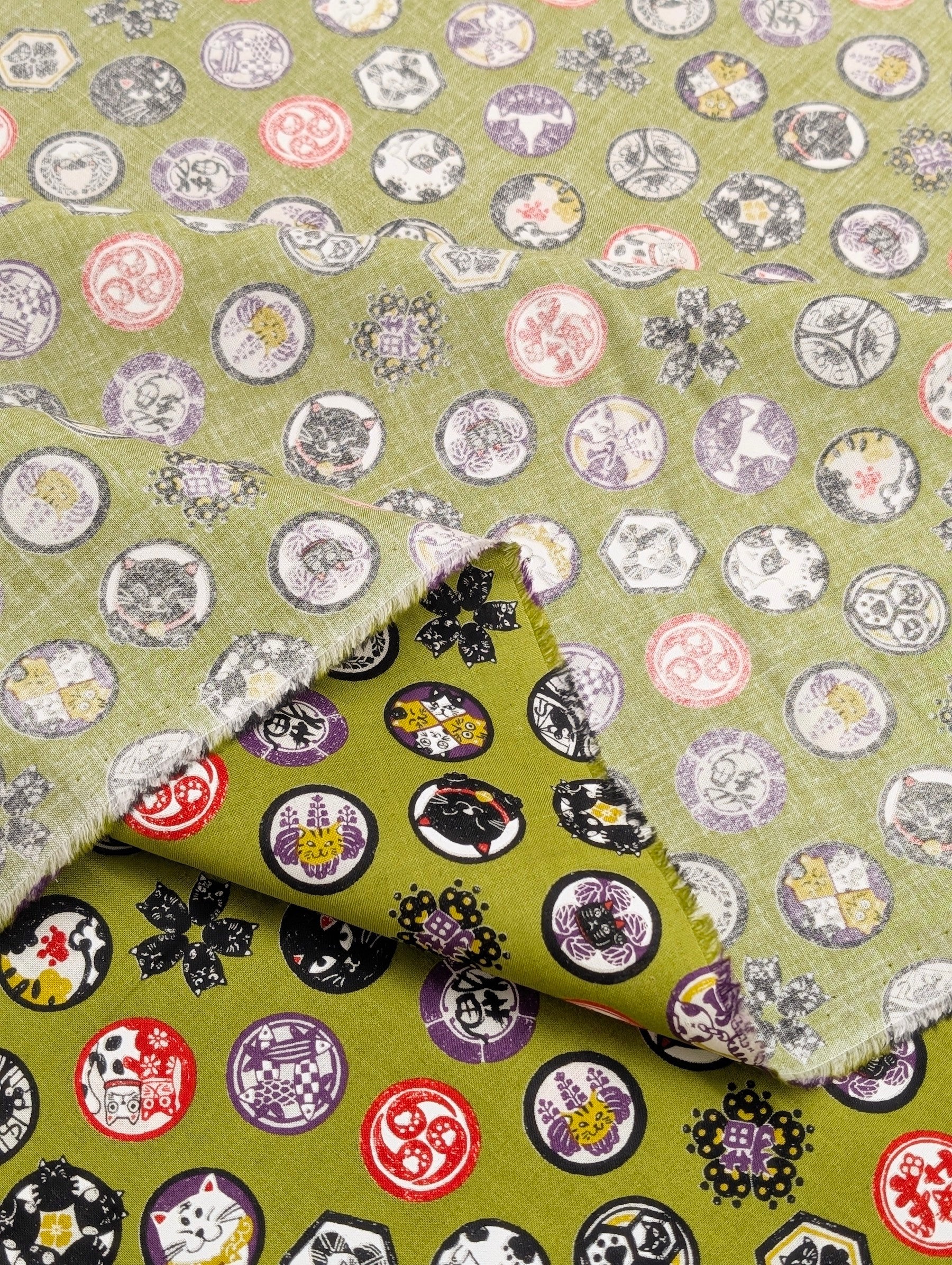 CoCo - Cat Crests Cotton Sheeting Fabric - Green