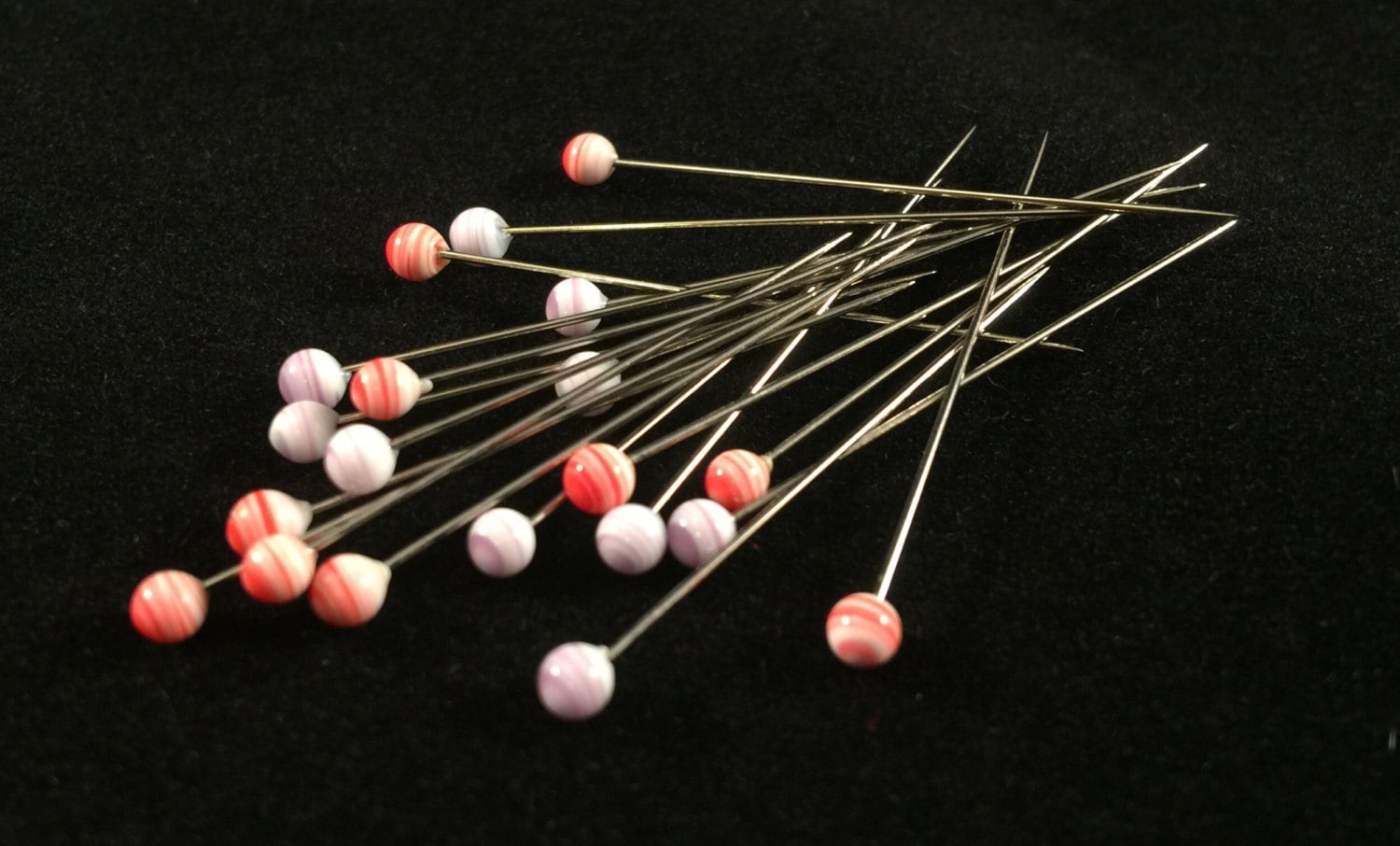 Tulip - Glass-Head Pins Akari