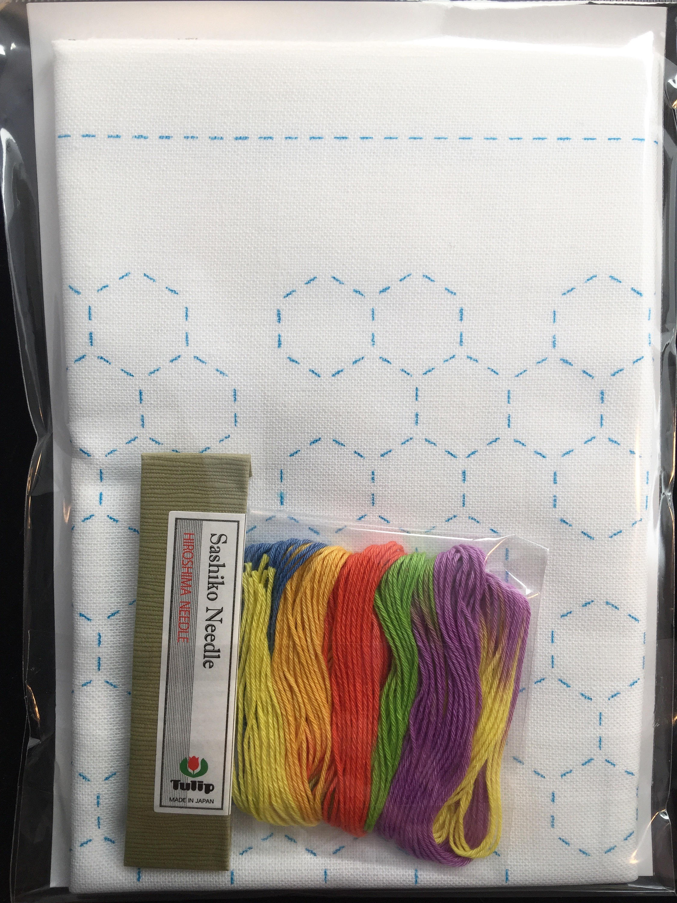 Tulip - World America "Grandmother's Flower Garden" Sashiko Sampler Kit