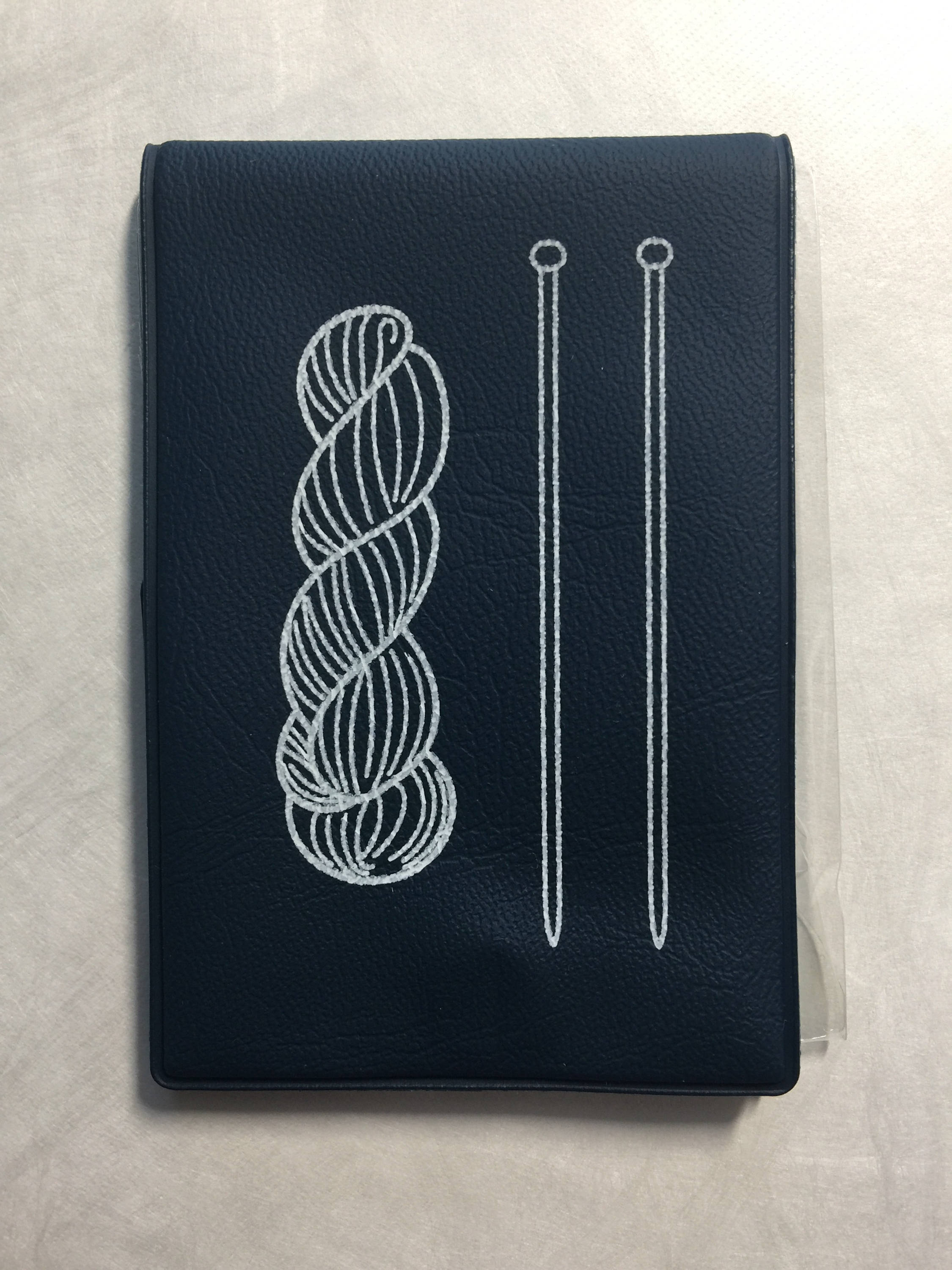 Tulip Tapestry Needles in magnetic case assorted sizes Amicolle