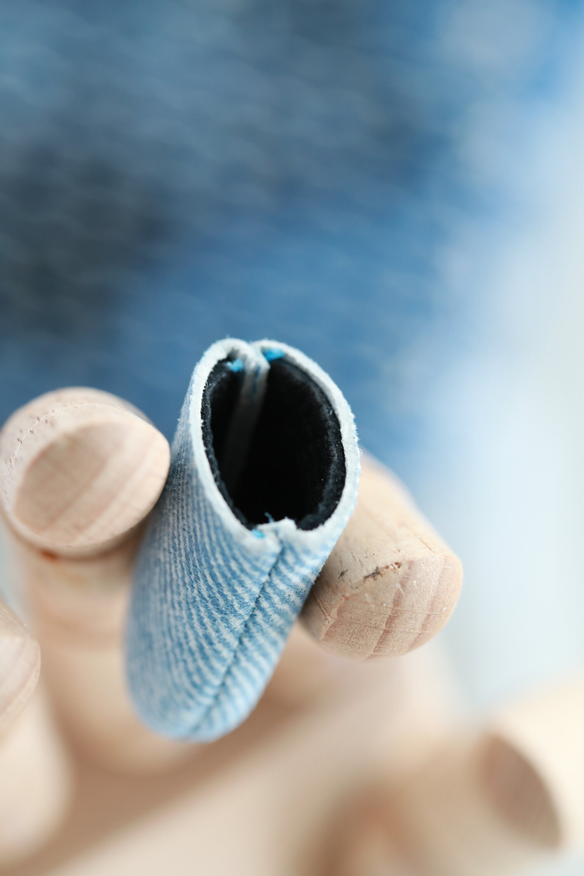 Little House “Denim” leather thimble