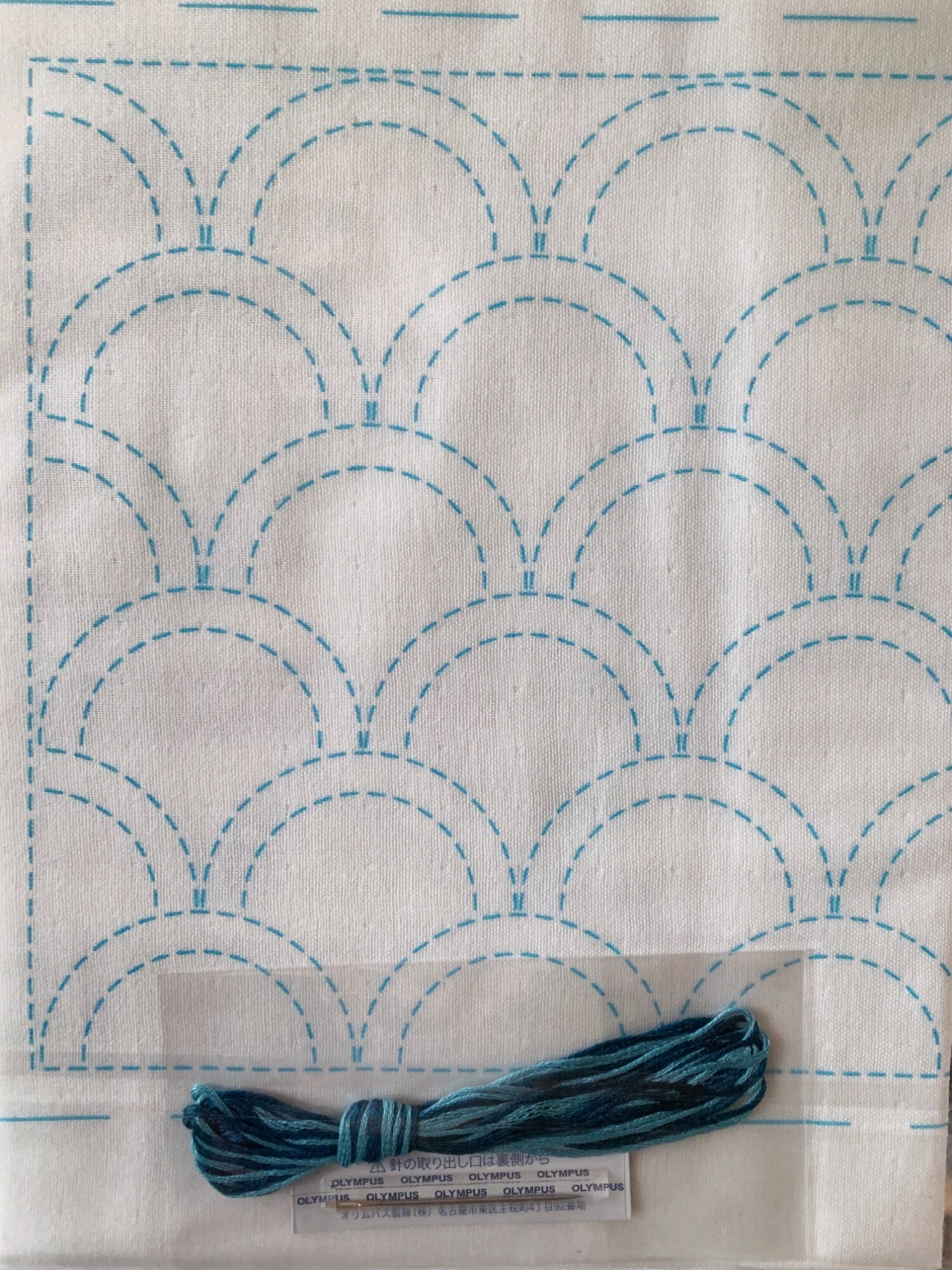 Olympus - Seigaiha Sashiko Handkerchief Sampler Kit - White