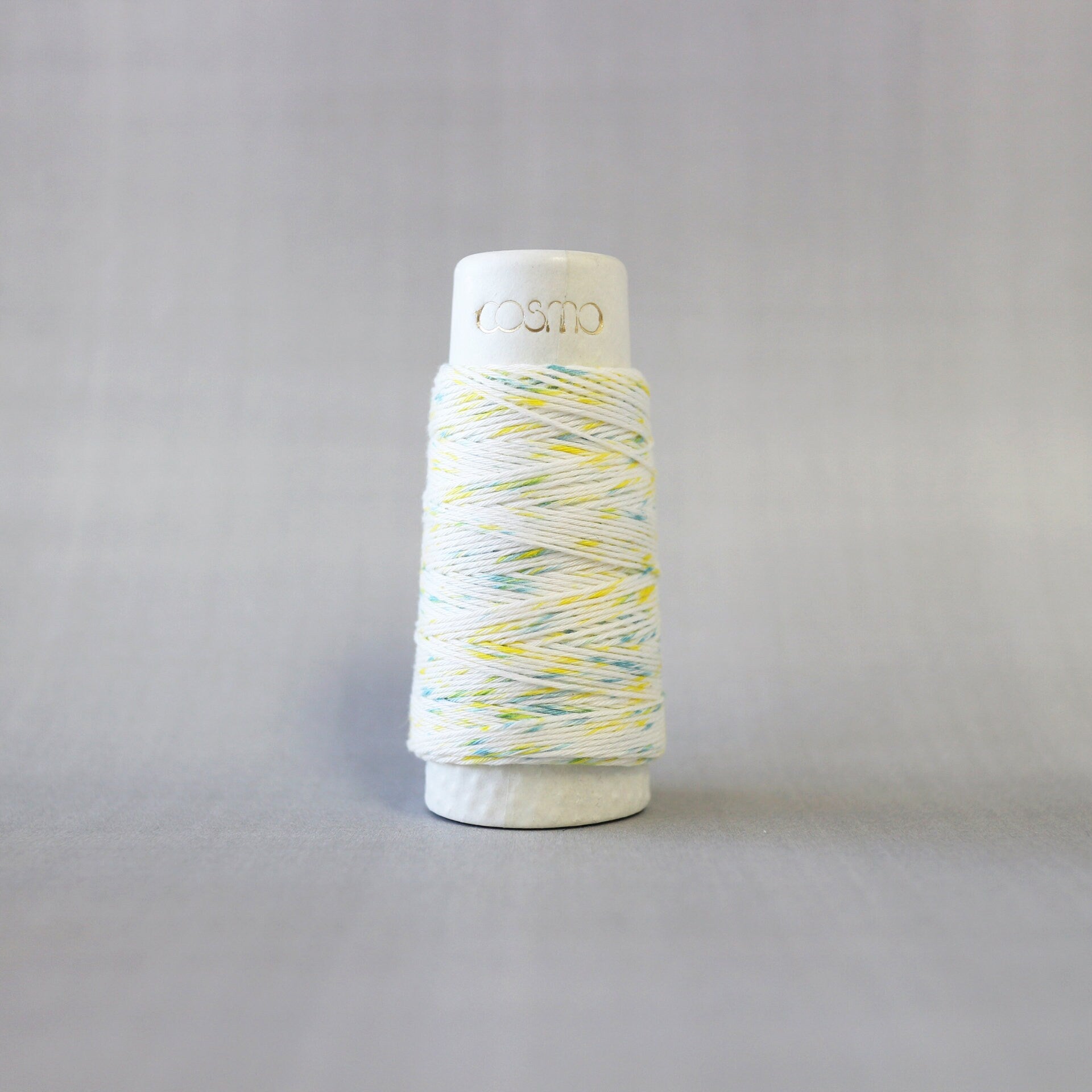 Lecien Cosmo - 'Hidamari' Cotton Sashiko Thread 30m Spool - Shaved Ice Yellow Green (Speckle)