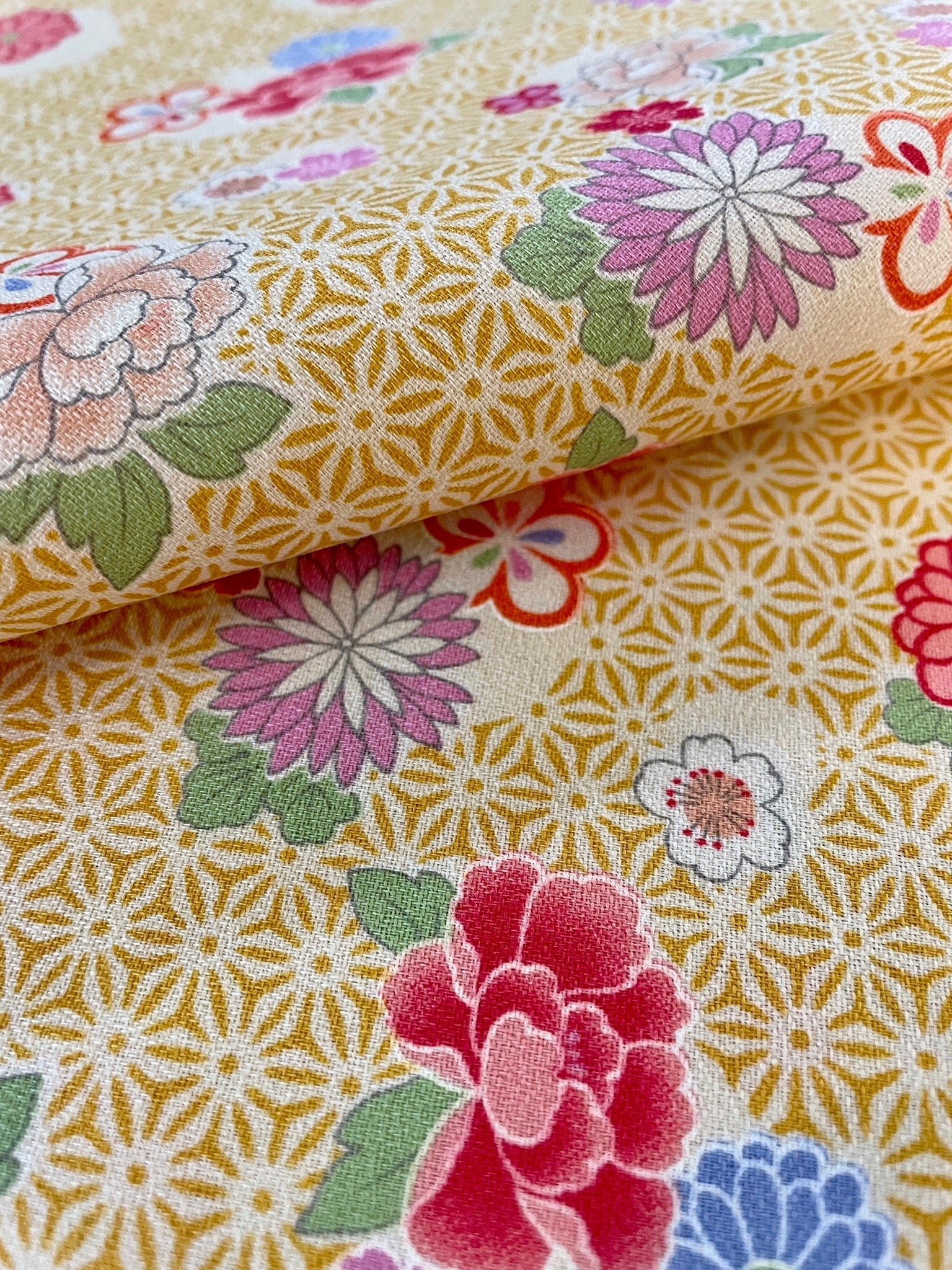 Floral Asanoha Hokkoh cotton fabric 1021-1120-1C yellow