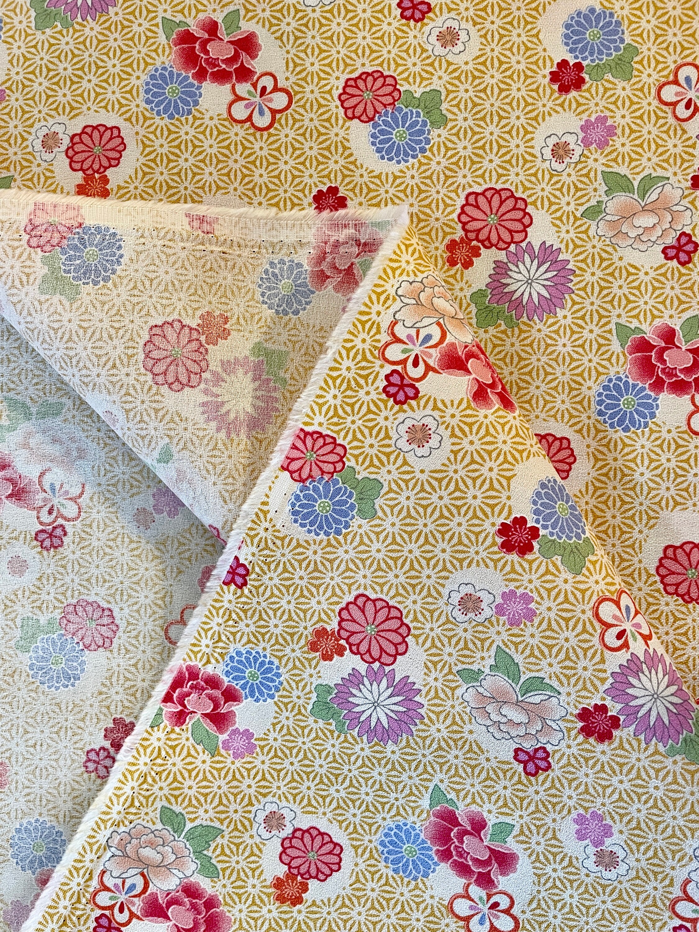 Floral Asanoha Hokkoh cotton fabric 1021-1120-1C yellow