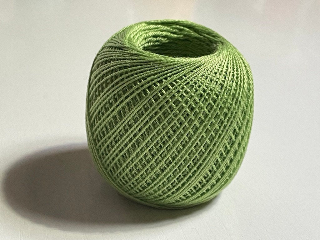 Olympus - Thin Cotton Sashiko Thread 80m Ball - Leaf Green