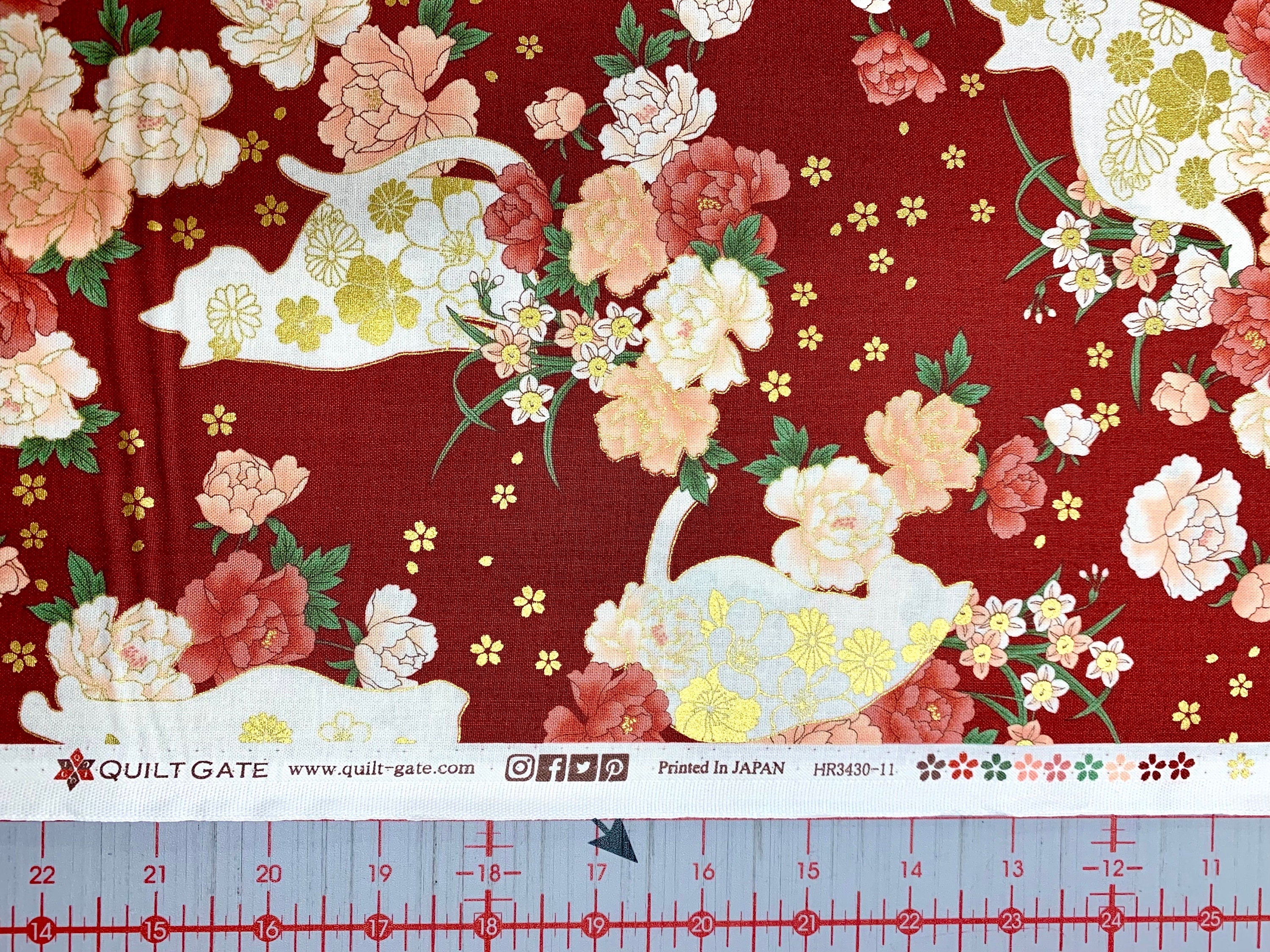 Flower Cats QuiltGate Hyakka Ryoran Japanese cotton fabric HR3430-11D red pink gold