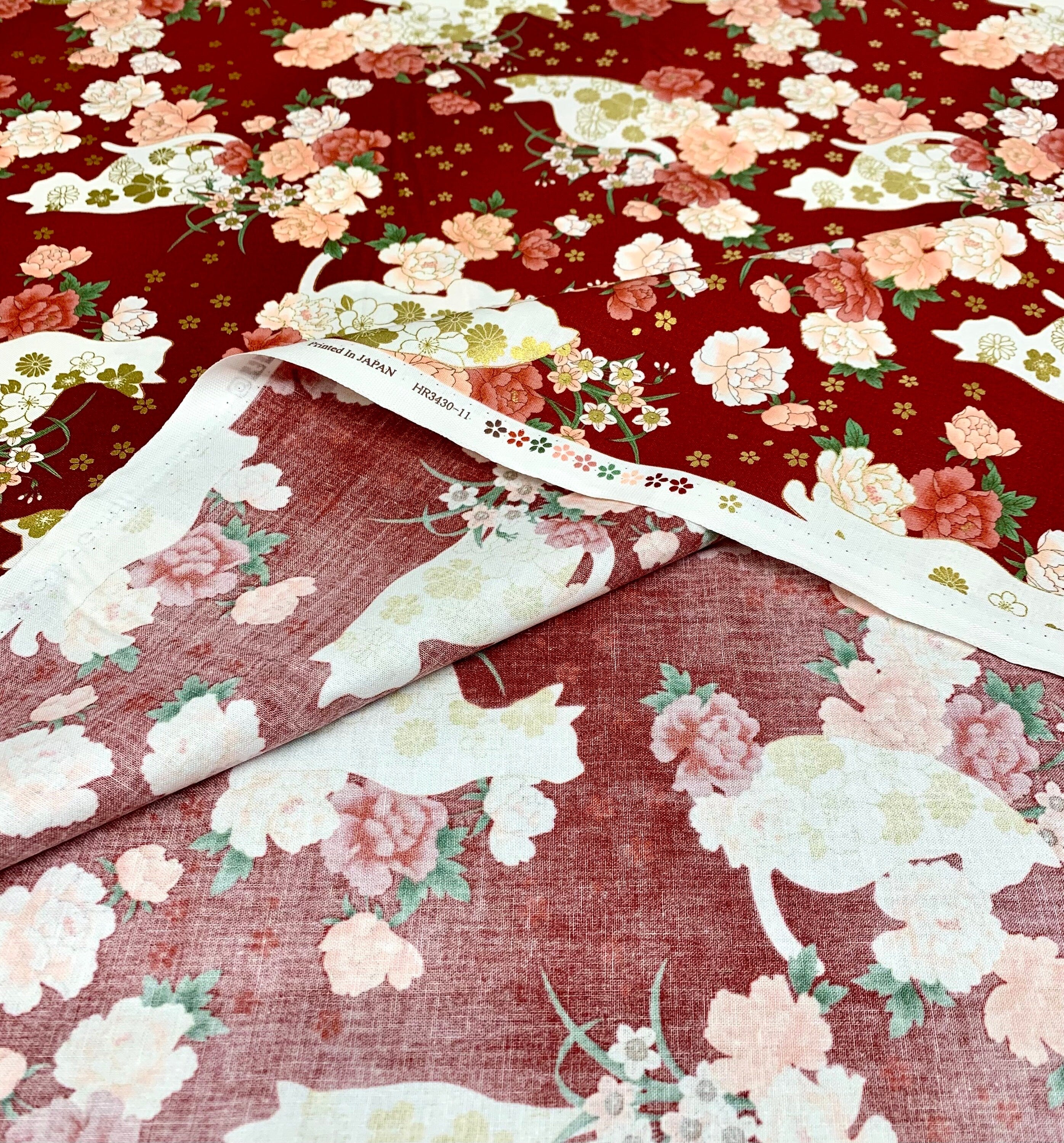 Flower Cats QuiltGate Hyakka Ryoran Japanese cotton fabric HR3430-11D red pink gold