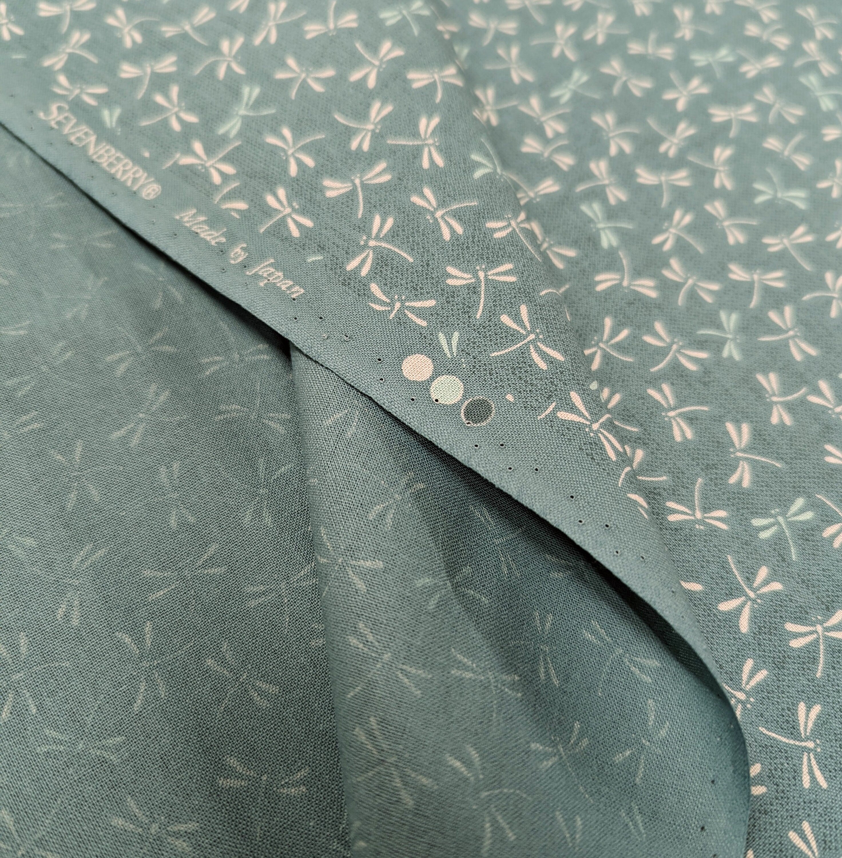 Dragonflies in Teal Sevenberry Japanese cotton fabric 88222 7-2