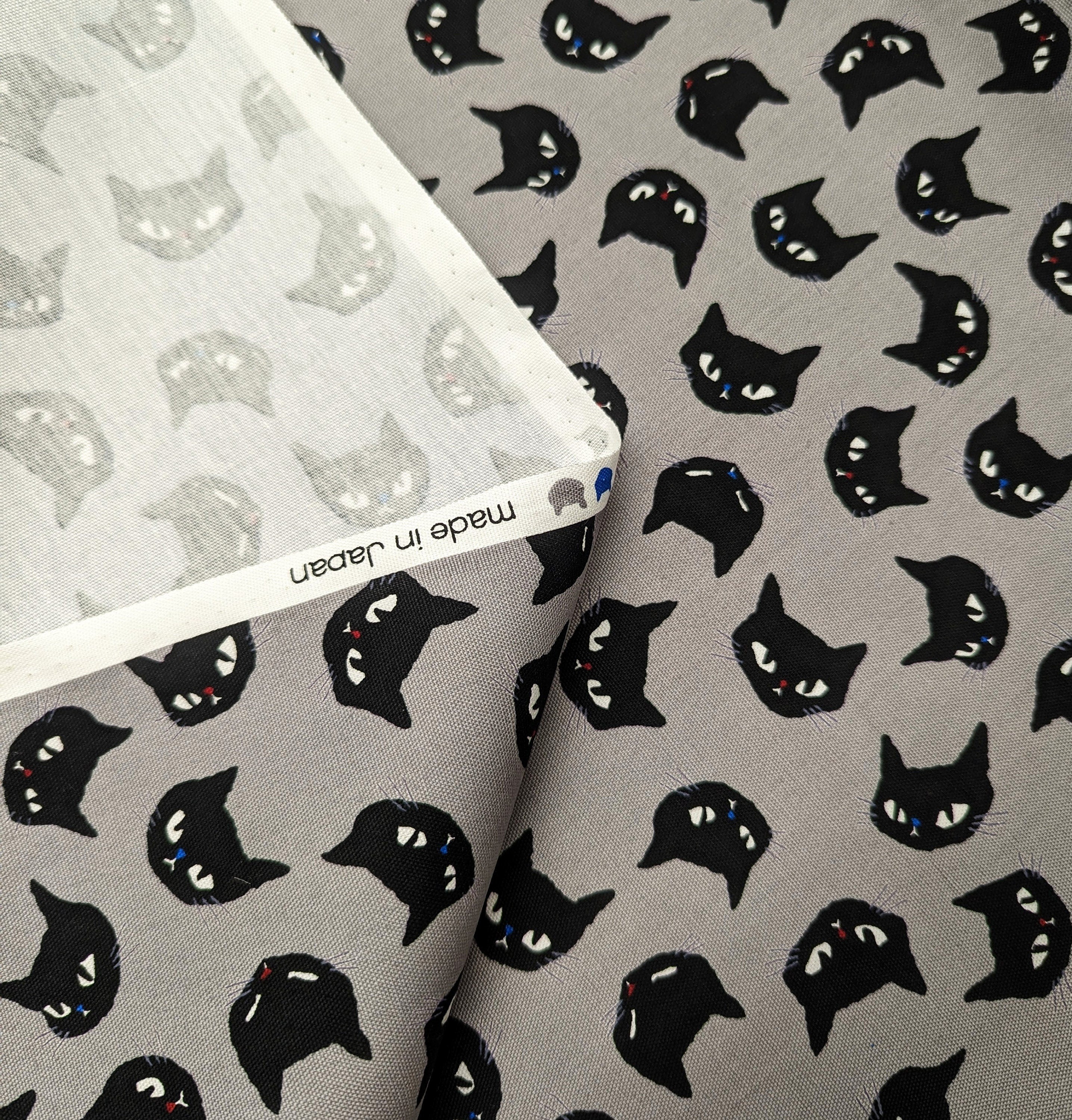Black Cats Japanese Oxford cotton canvas fabric H-7094-1-E gray