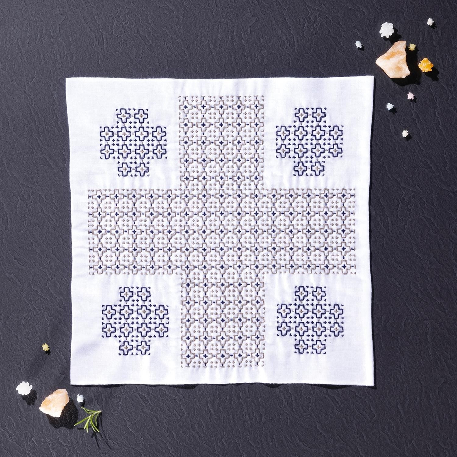 Olympus - Pray Cotton Sashiko Sampler Cloth Ayufish Collection - White