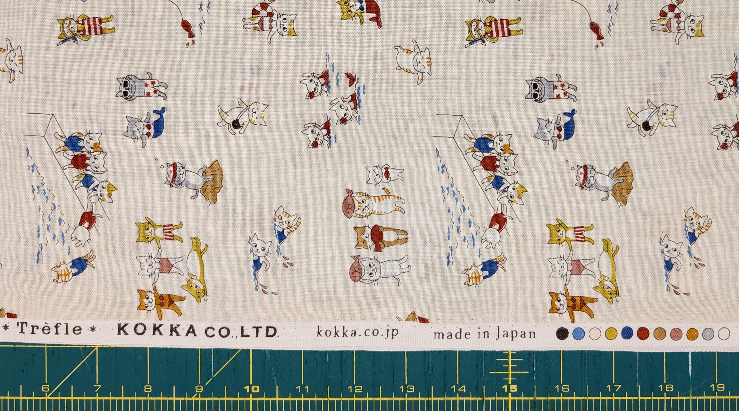 Kokka Beach Cats Trèfle Japanese cotton fabric YKA-21030-1 A off-white