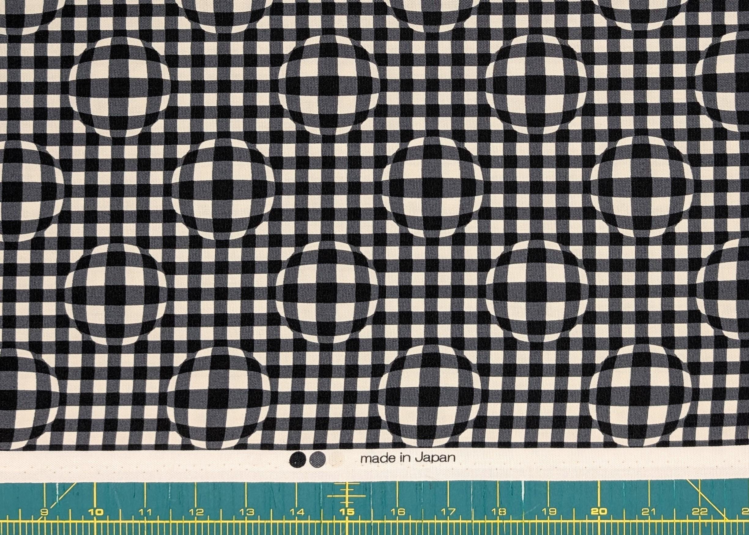 Hishiei - Warped Circle Gingham Cotton Oxford Canvas - Black