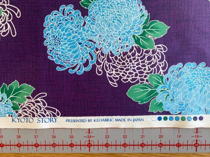 Kei - Kyoto Story Chrysanthemum Cotton Fabric - Purple