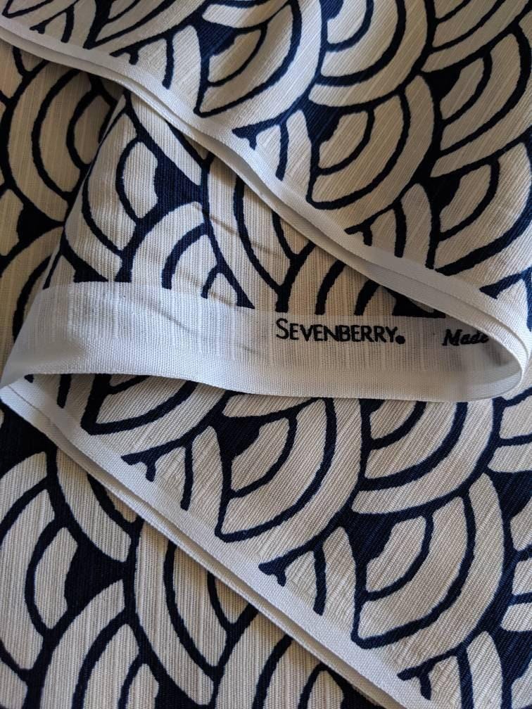 Sevenberry - Waves Cotton Dobby - White Navy