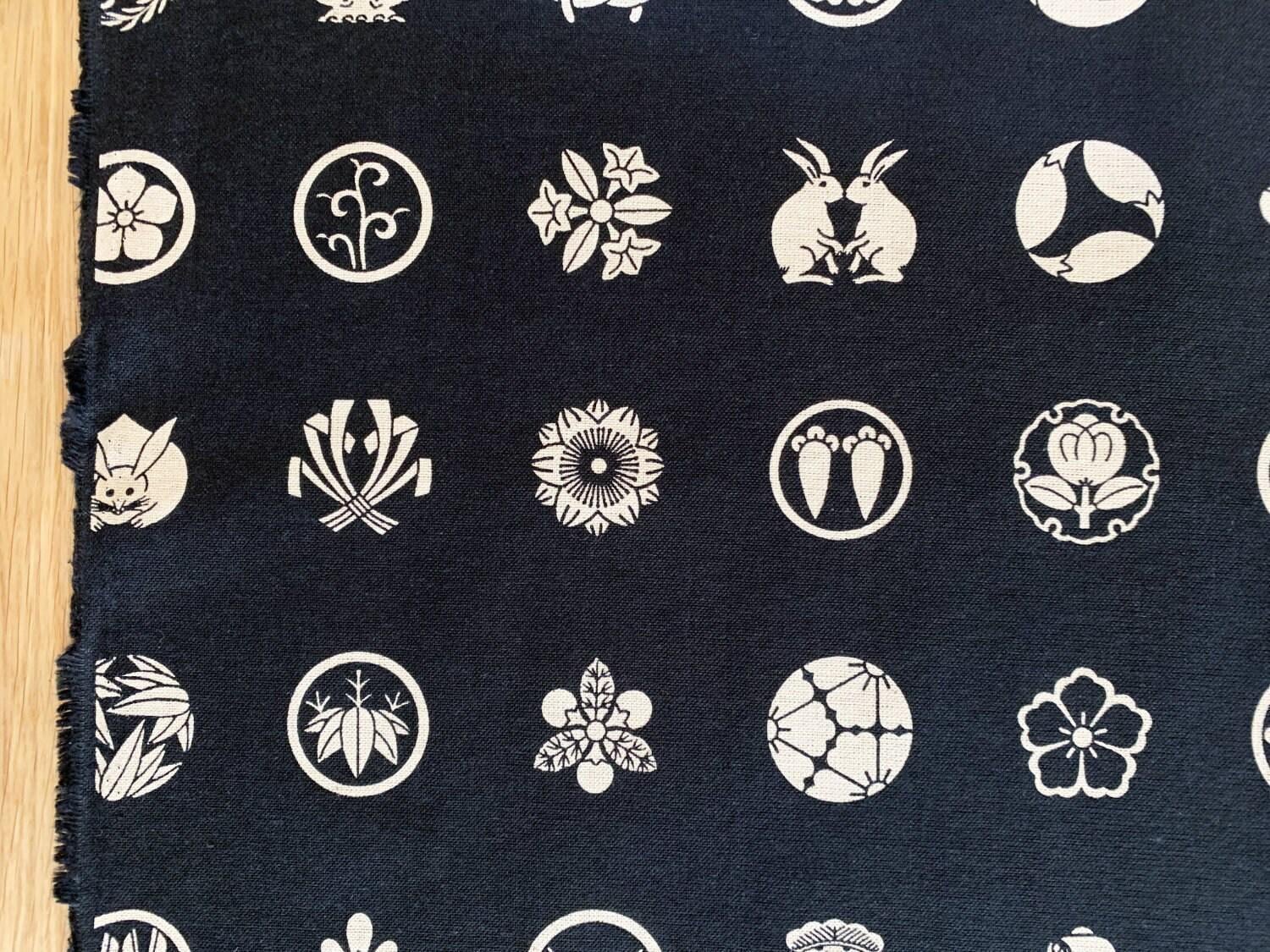 Craft-P - Japanese Family Crests Kamon Cotton Fabric - Black Beige