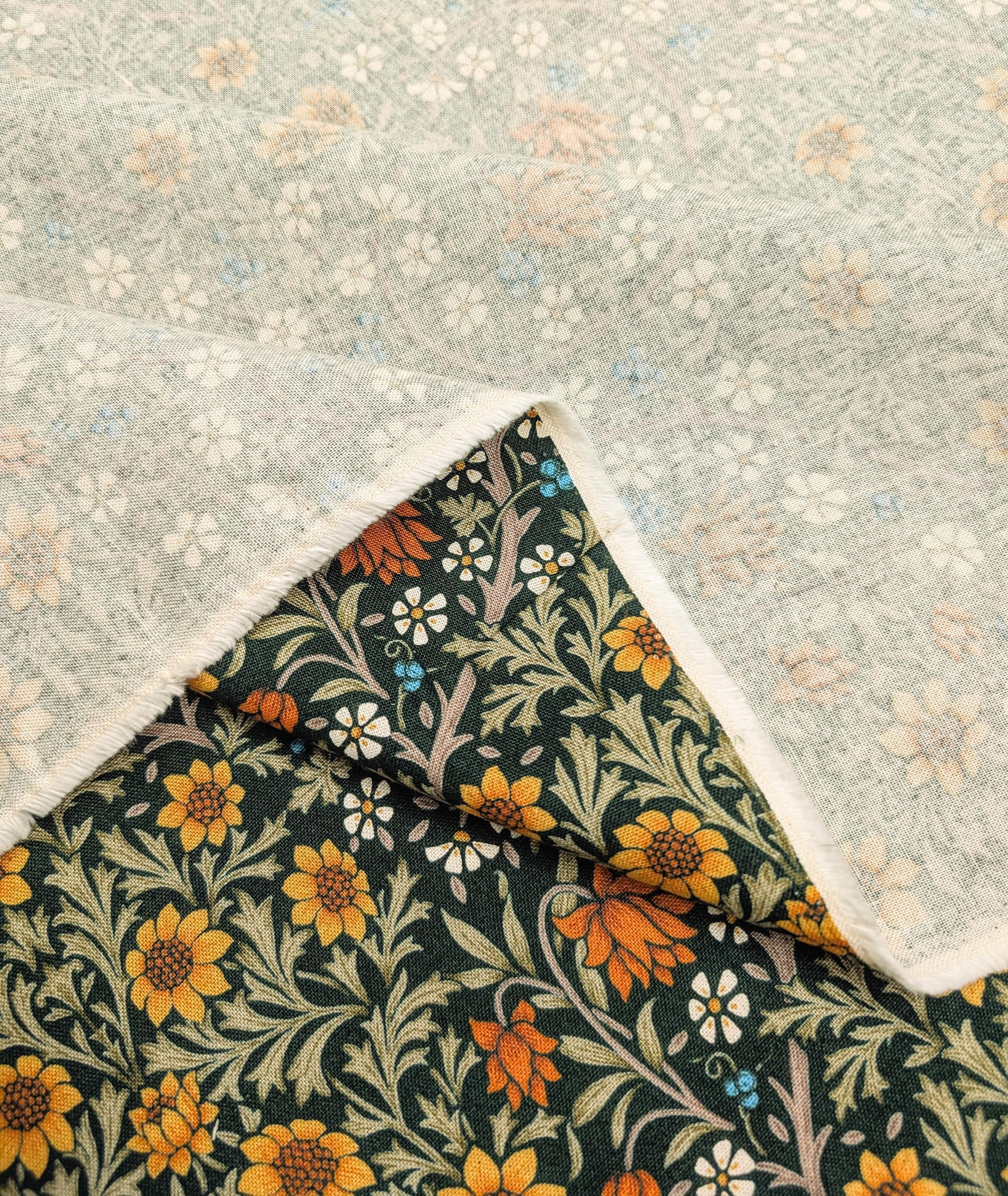 Morris Flower Fields Kobayashi Japanese cotton oxford canvas fabric KTS-6994 E green & yellow
