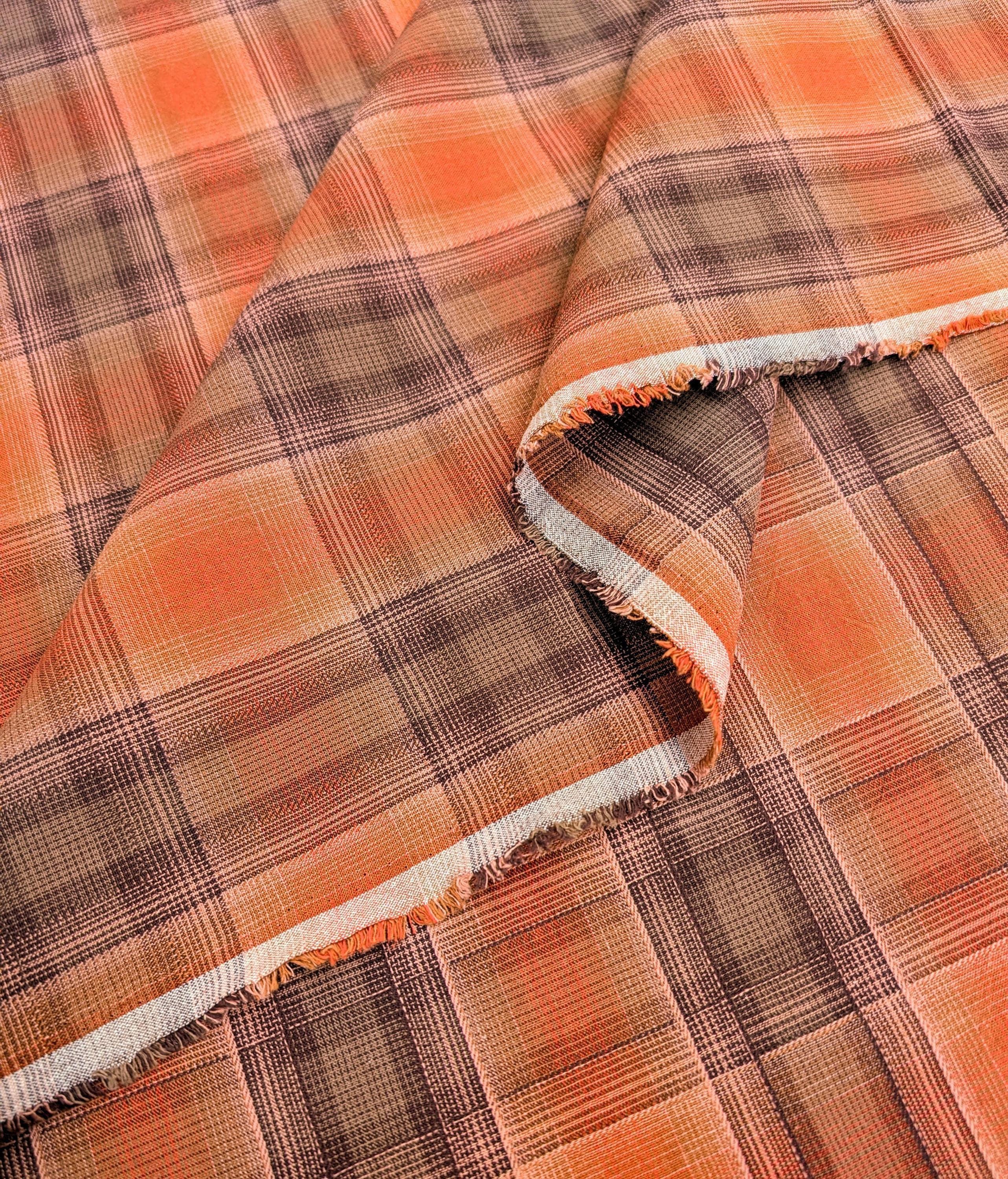 Cosmo plaid Japanese yarn dyed cotton taupe fabric AY77000-4 D red & gray