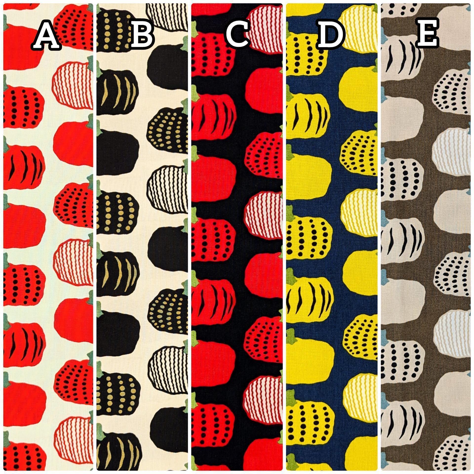 Kokka - Kabocha Pumpkins Cotton Oxford - Red Black