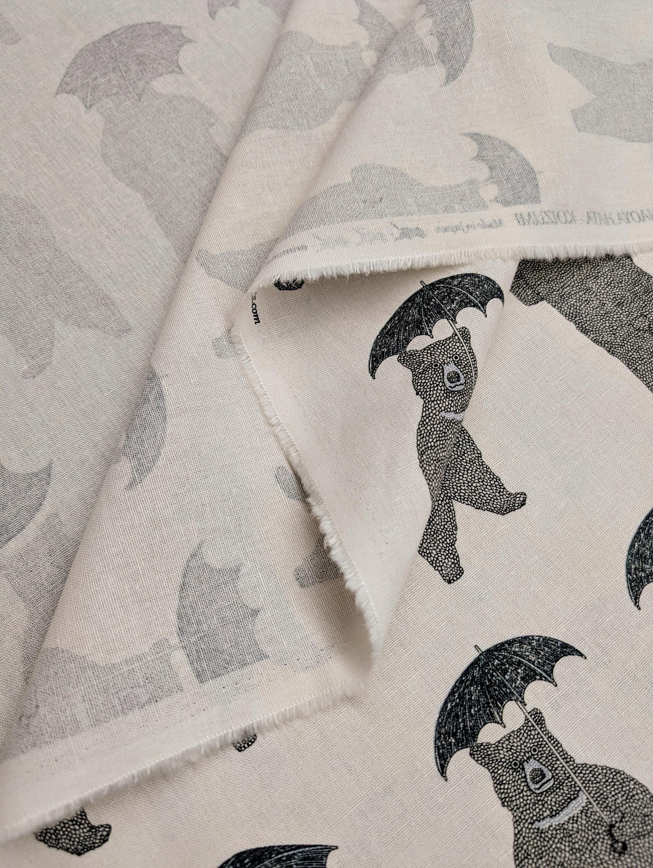 Koizumi - Bear-Able Weather Bears with Umbrellas Cotton/Linen Canvas - White Black