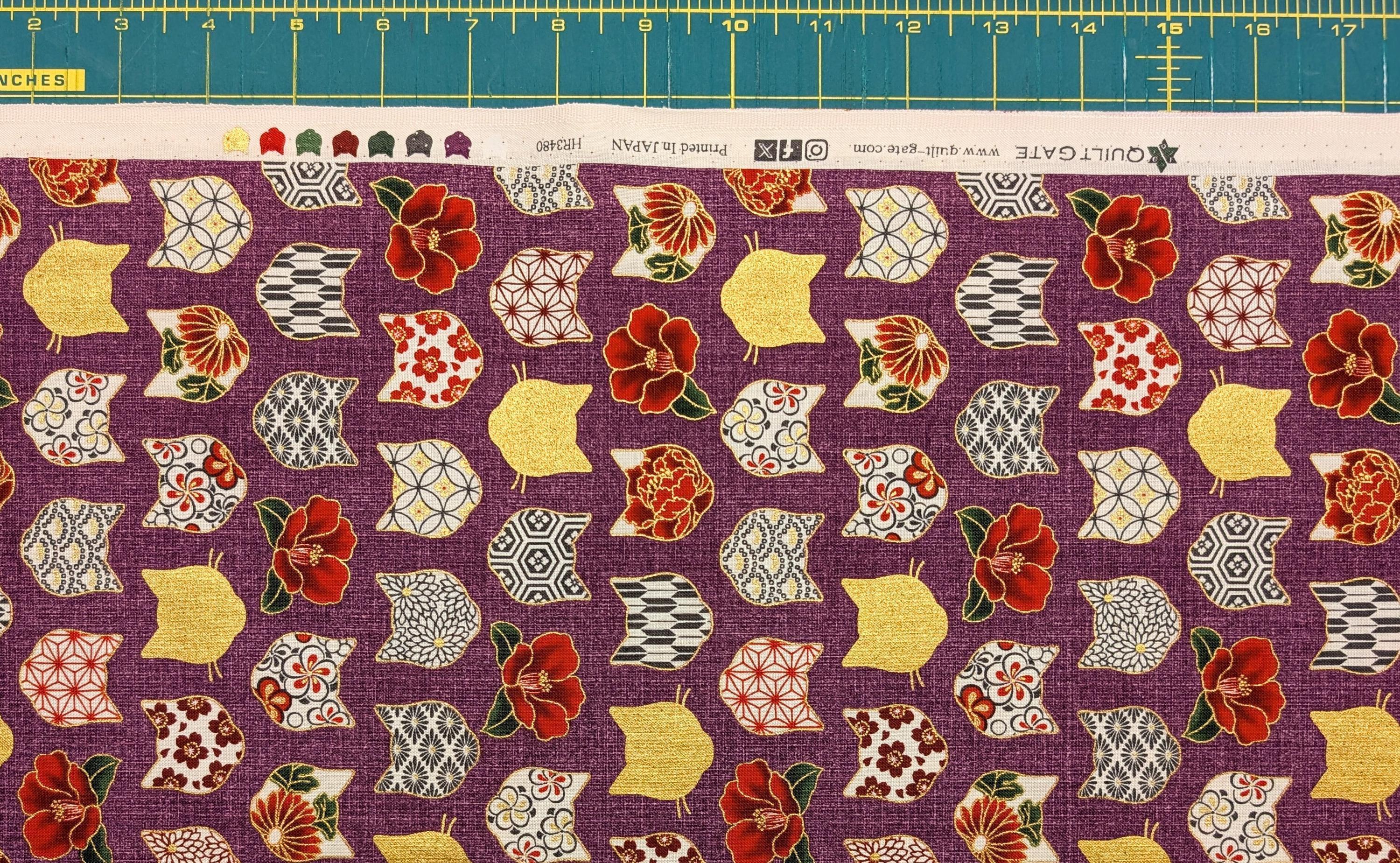 QuiltGate - Hyakka Ryoran Patterned Cats Cotton Fabric - Purple