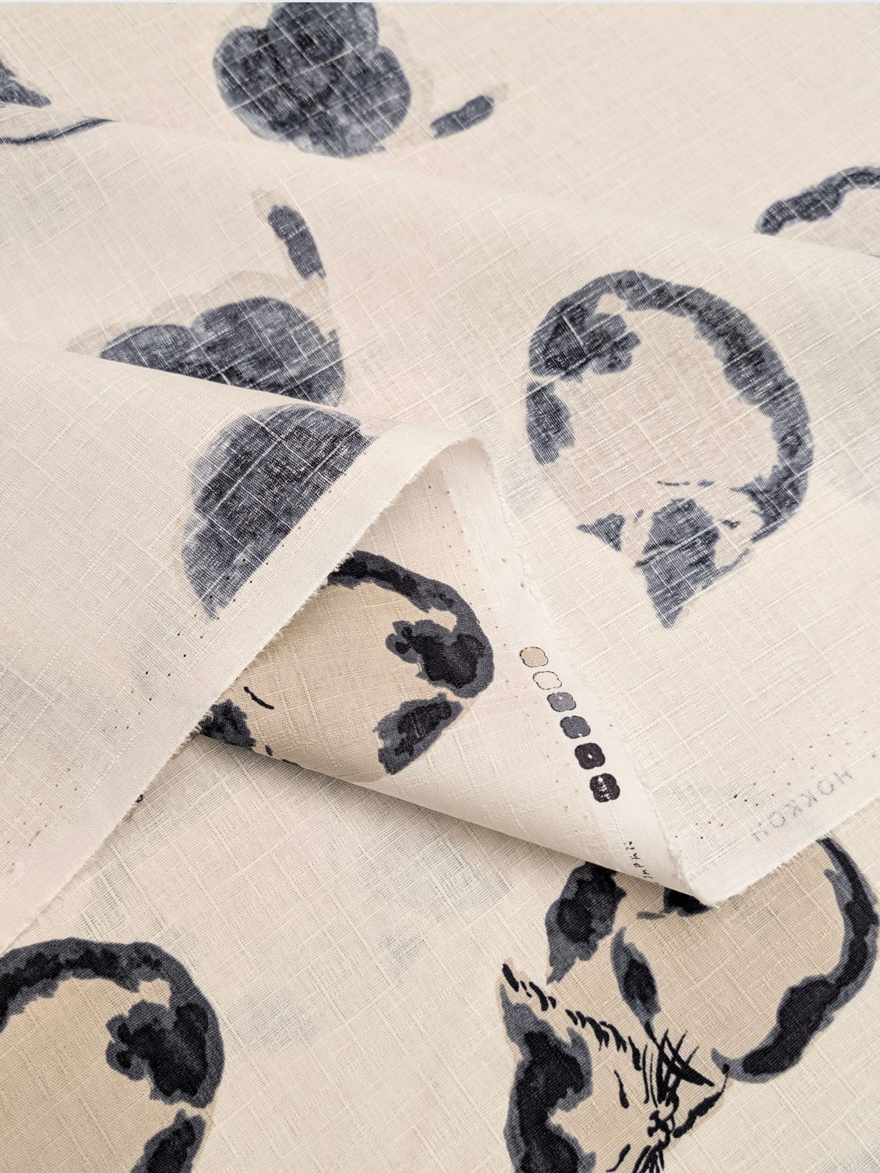 Hokkoh - Napping Cats Cotton Dobby Fabric - White