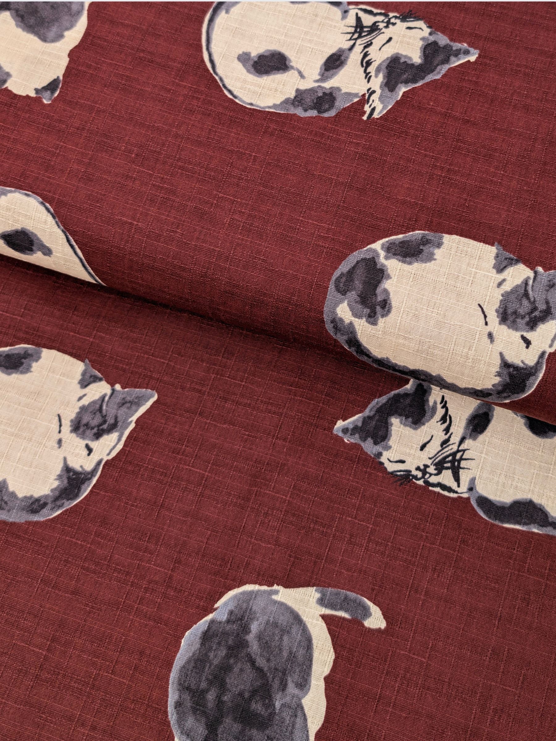 Hokkoh - Napping Cats Cotton Dobby Fabric - Maroon