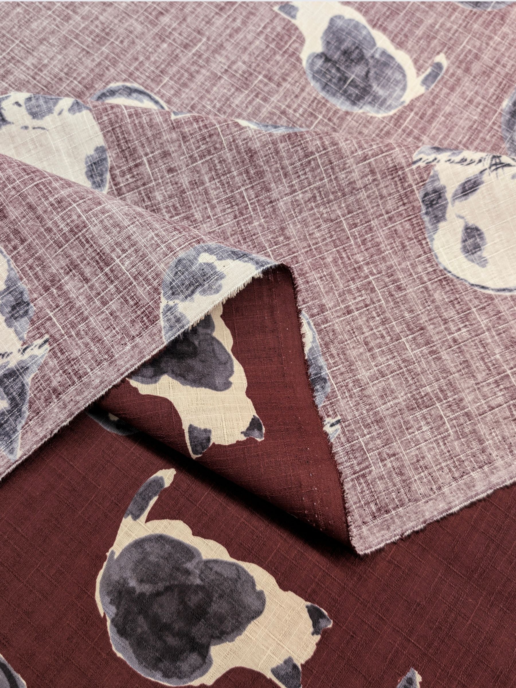 Hokkoh - Napping Cats Cotton Dobby Fabric - Maroon