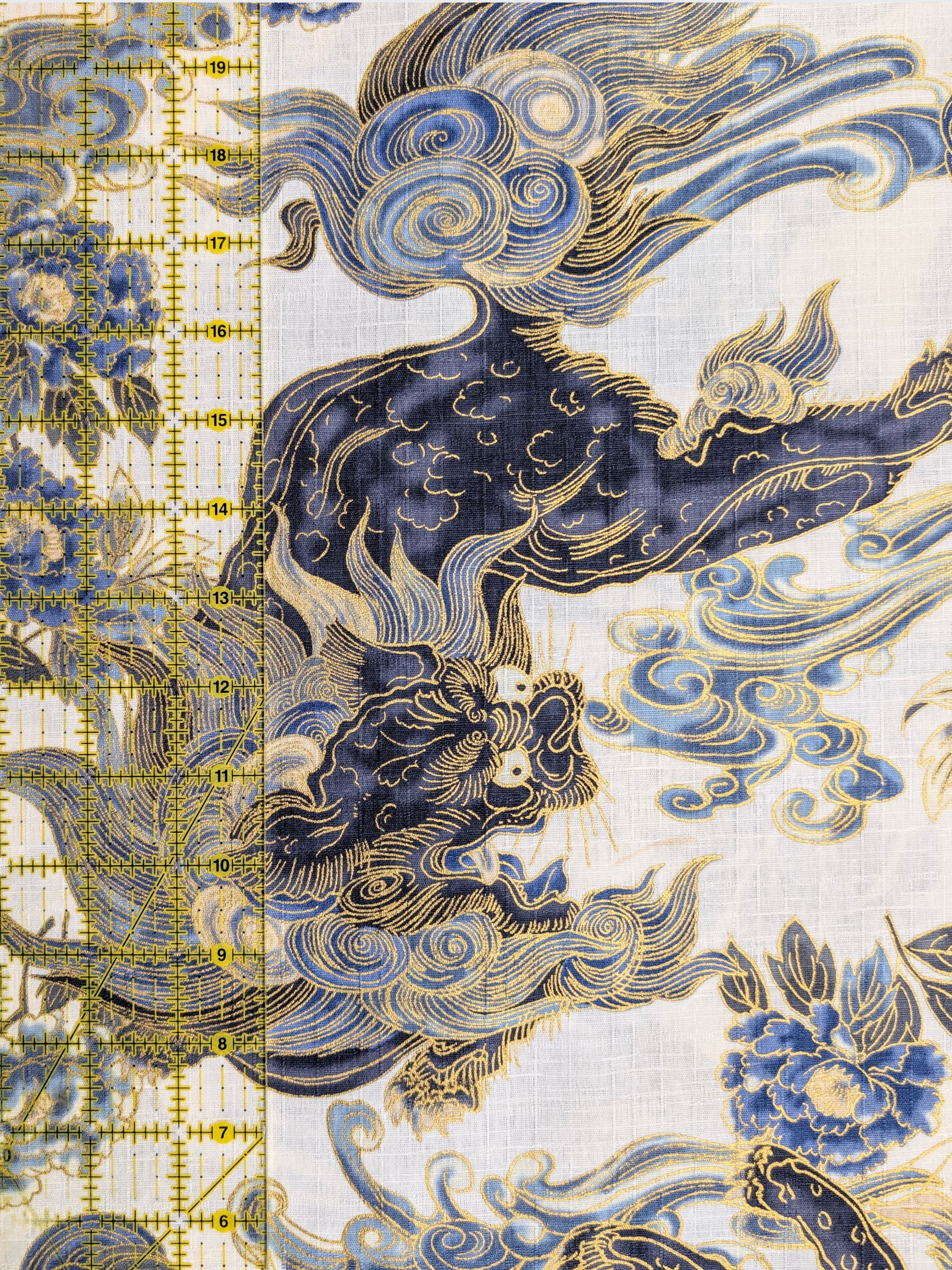 Hokkoh - Golden Komainu Cotton Dobby Fabric - White