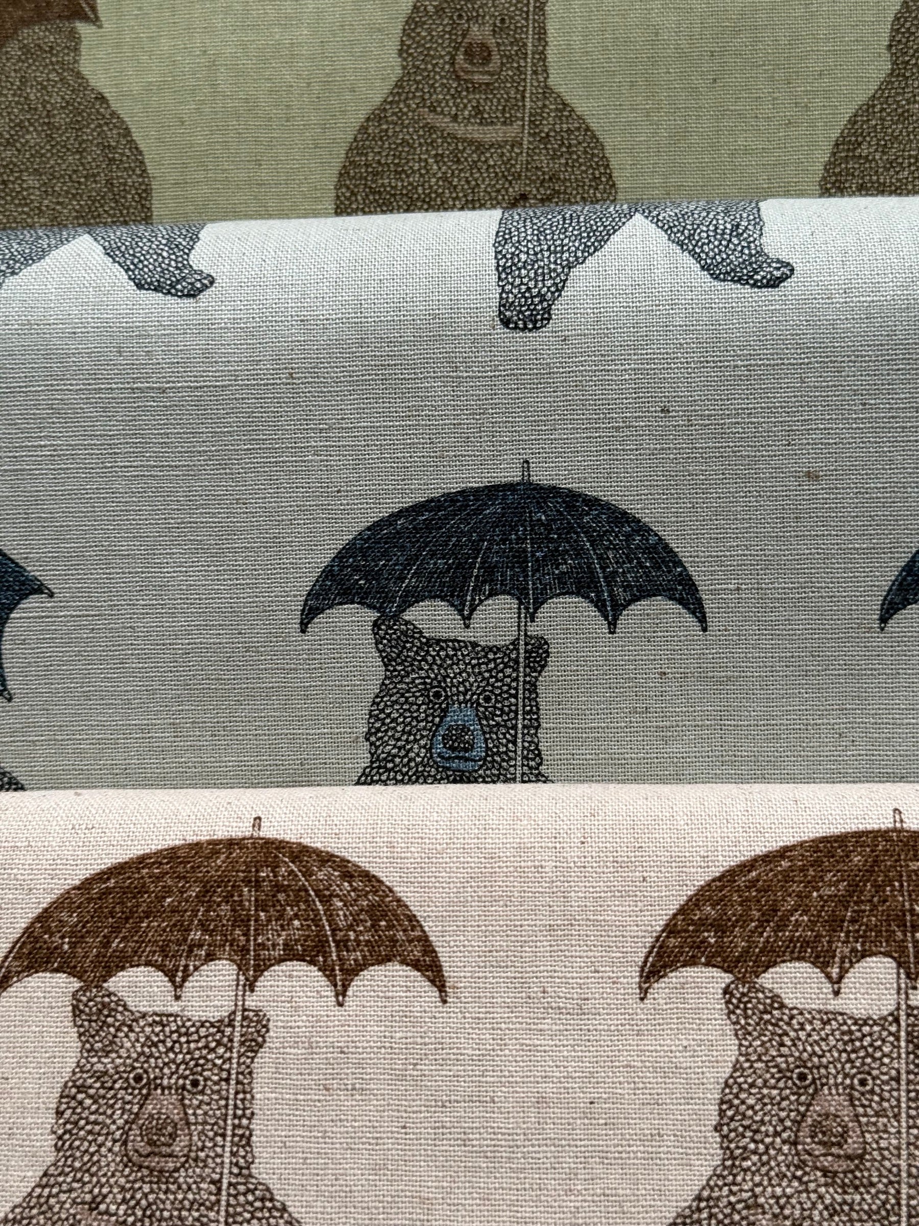 Koizumi - SWATCHES Bear-able Weather Bears with Umbreallas Cotton/Linen Canvas