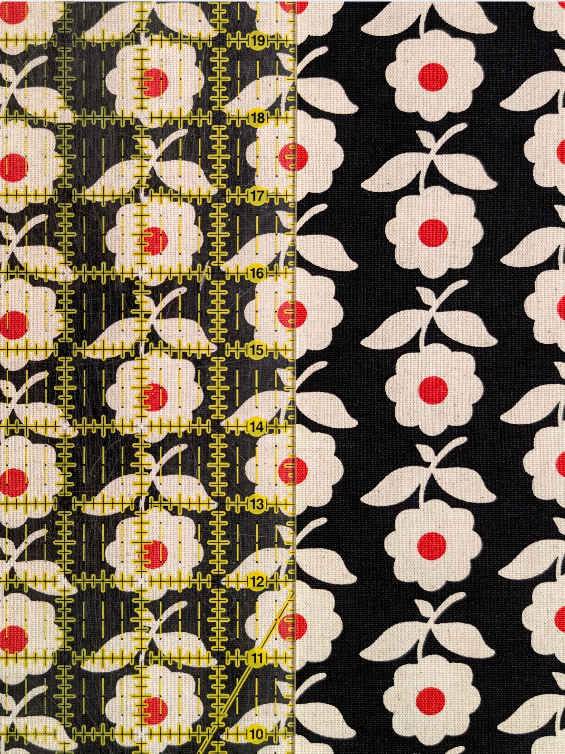 Sevenberry - Scandinavian Flowers Cotton/Linen Light Canvas Fabric - Black
