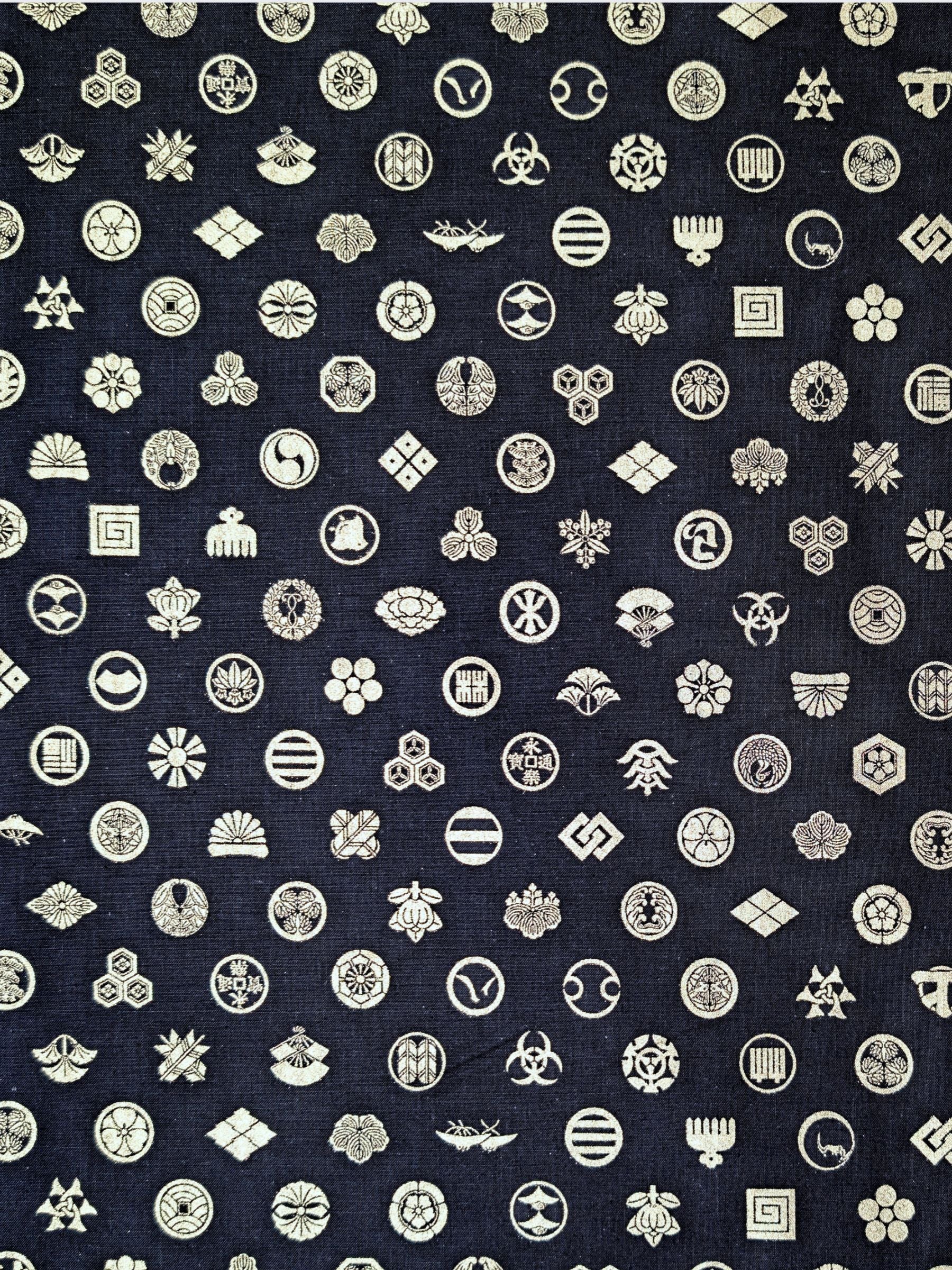 Cosmo - Silver Japanese Crests Cotton Sheeting Fabric - Blue & Silver