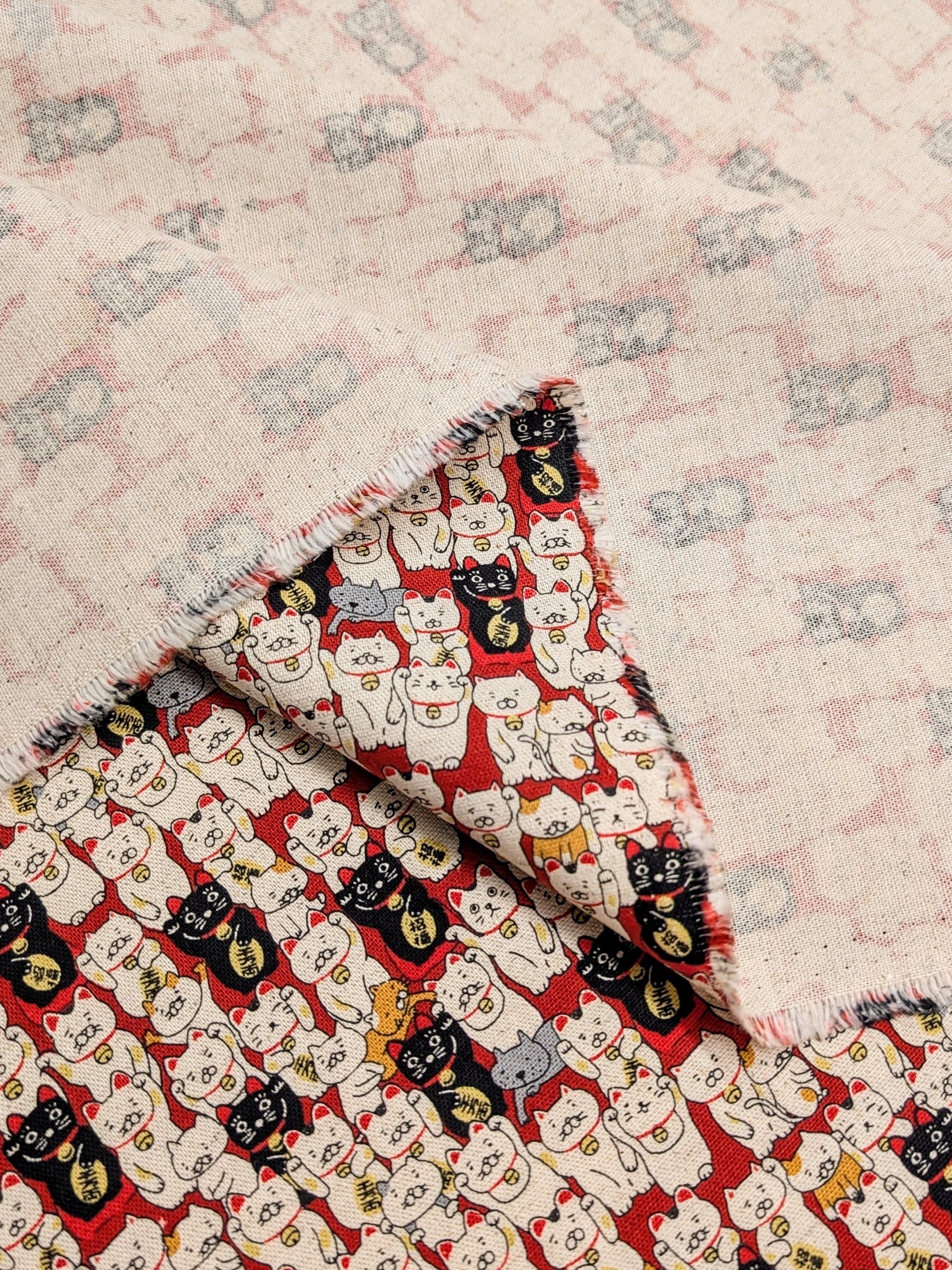 Kobayashi - Little Lucky Cats Cotton/Linen Light Canvas Fabric - Red