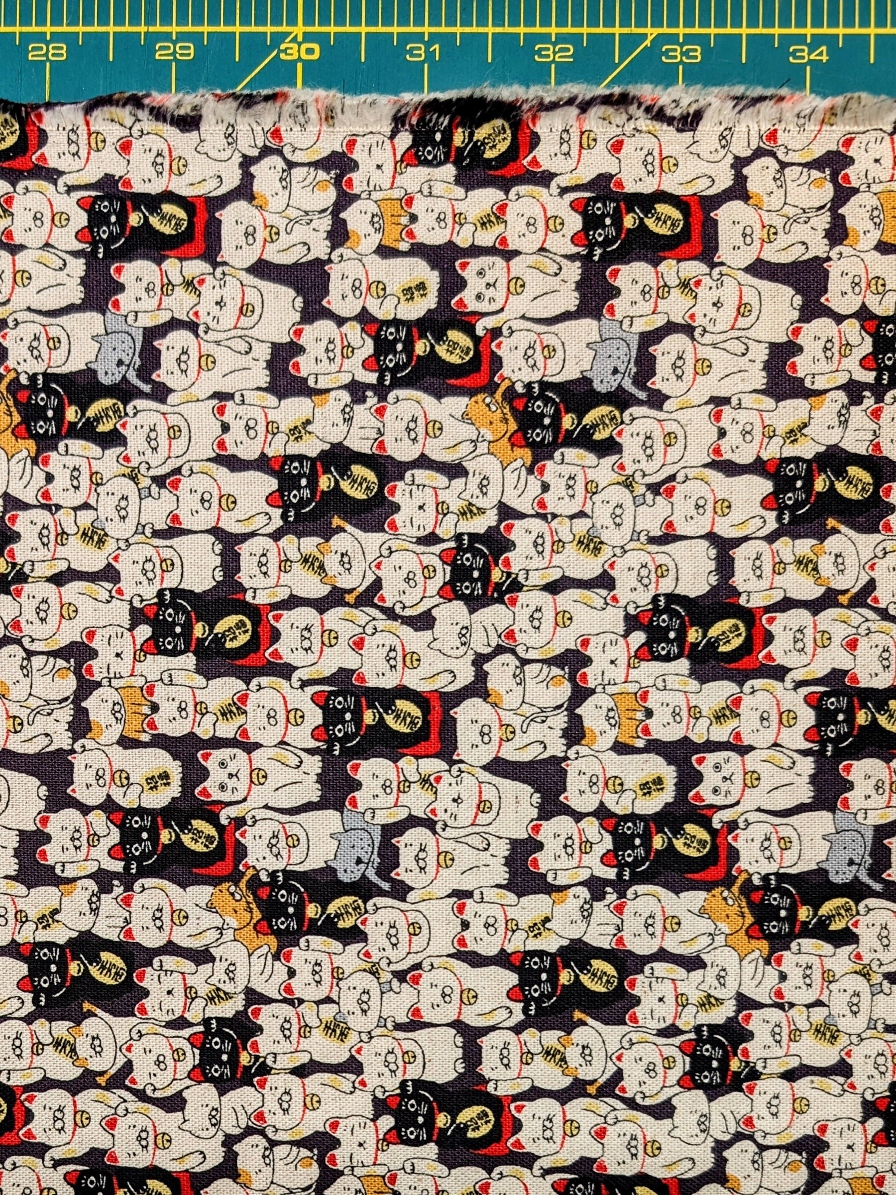 Kobayashi - Little Lucky Cats Cotton/Linen Light Canvas Fabric - Purple