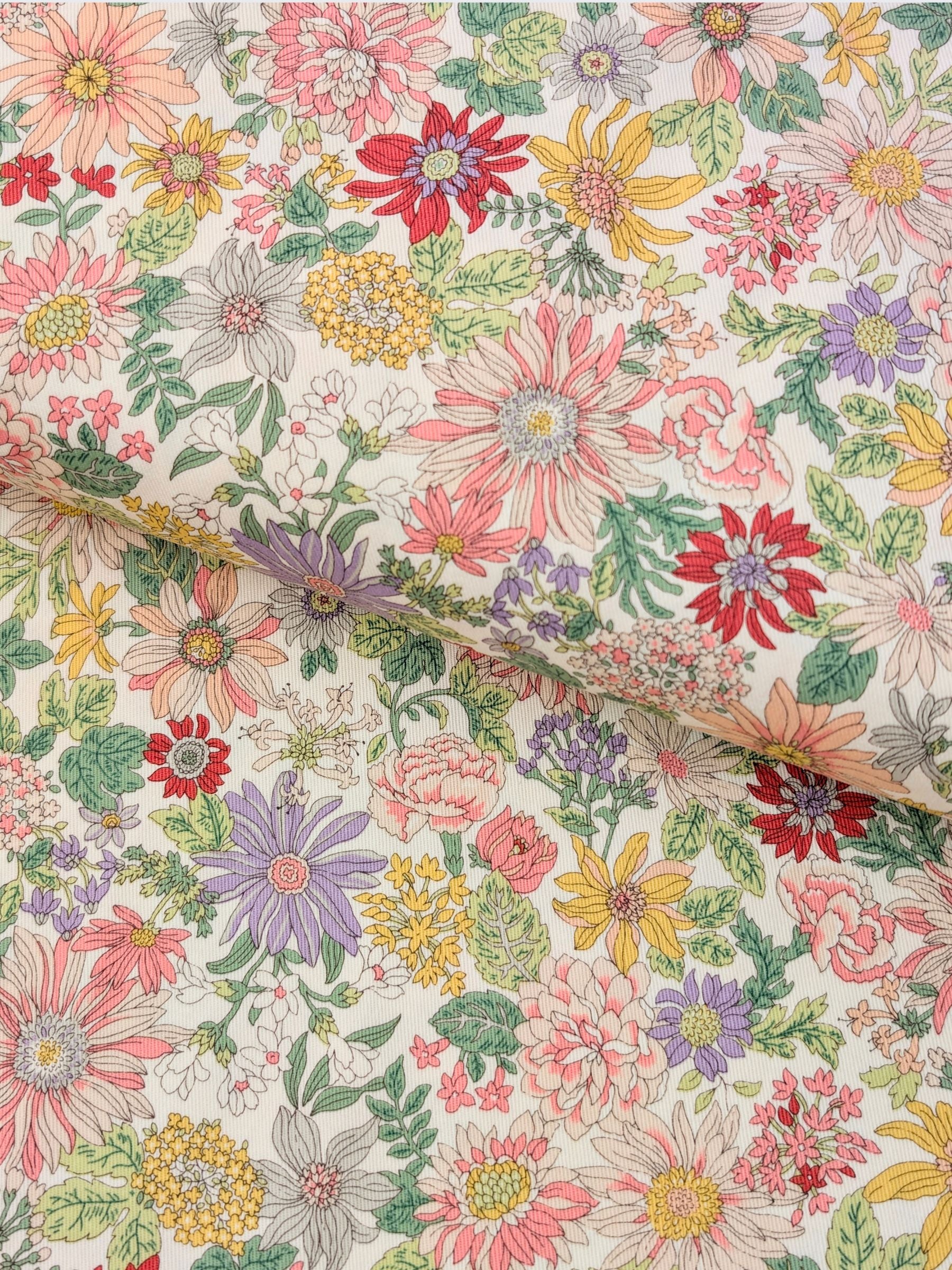 Kobayashi - Colorful Floral Cotton Twill Fabric - Pink