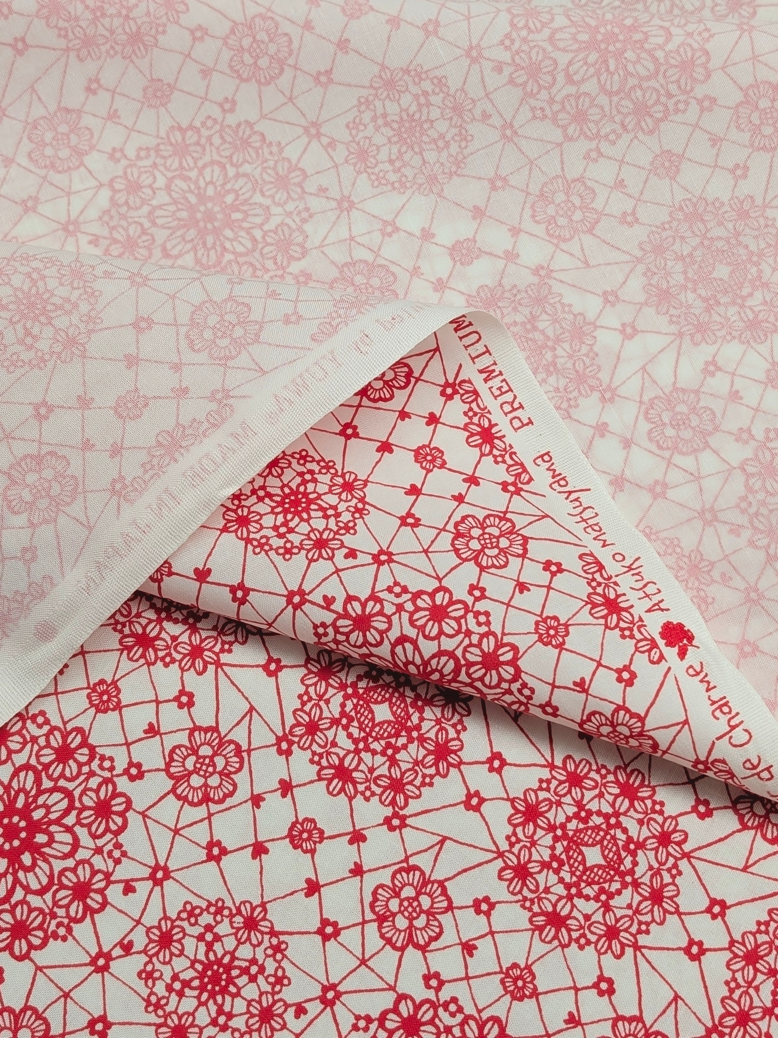 Yuwa - Floral Lace Print Cotton Fabric - Red