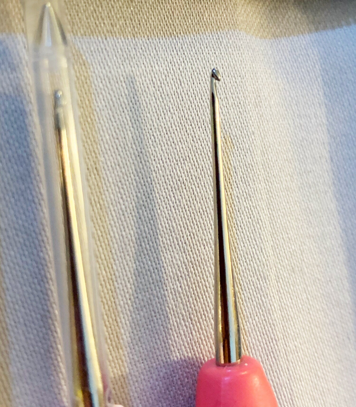 Tulip - "Sucre" Bead Crochet Hooks Set with Cushion Grip