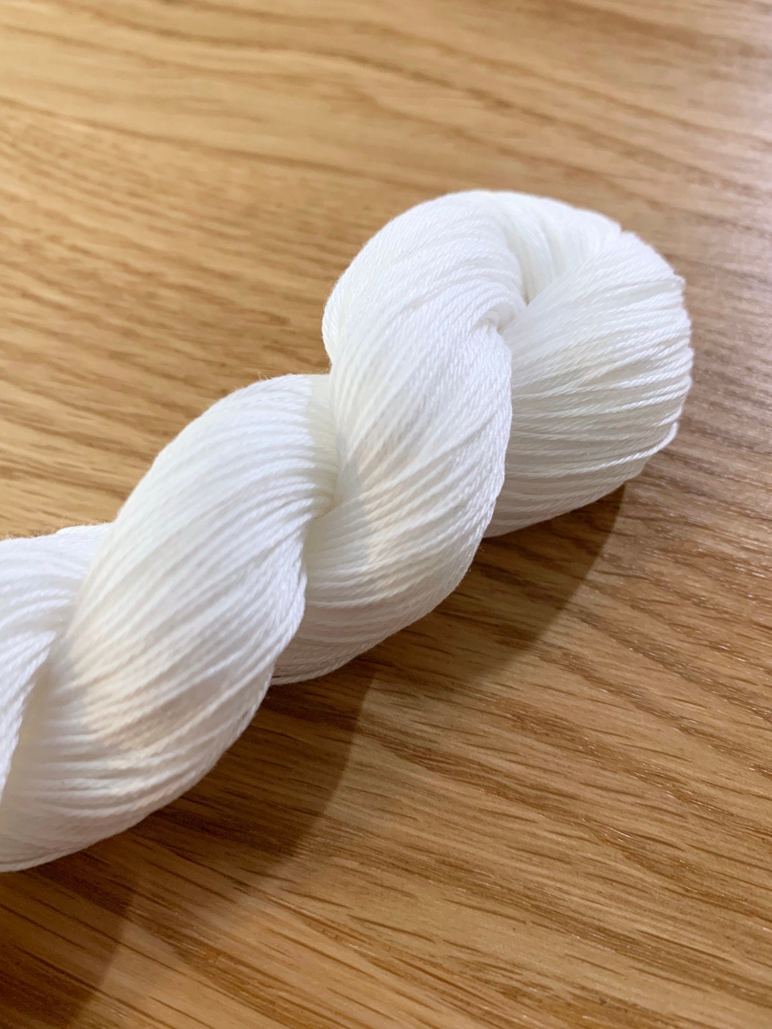 Daruma - Cotton Sashiko Thread 170m Card 20/4 - Prepared For Dye White