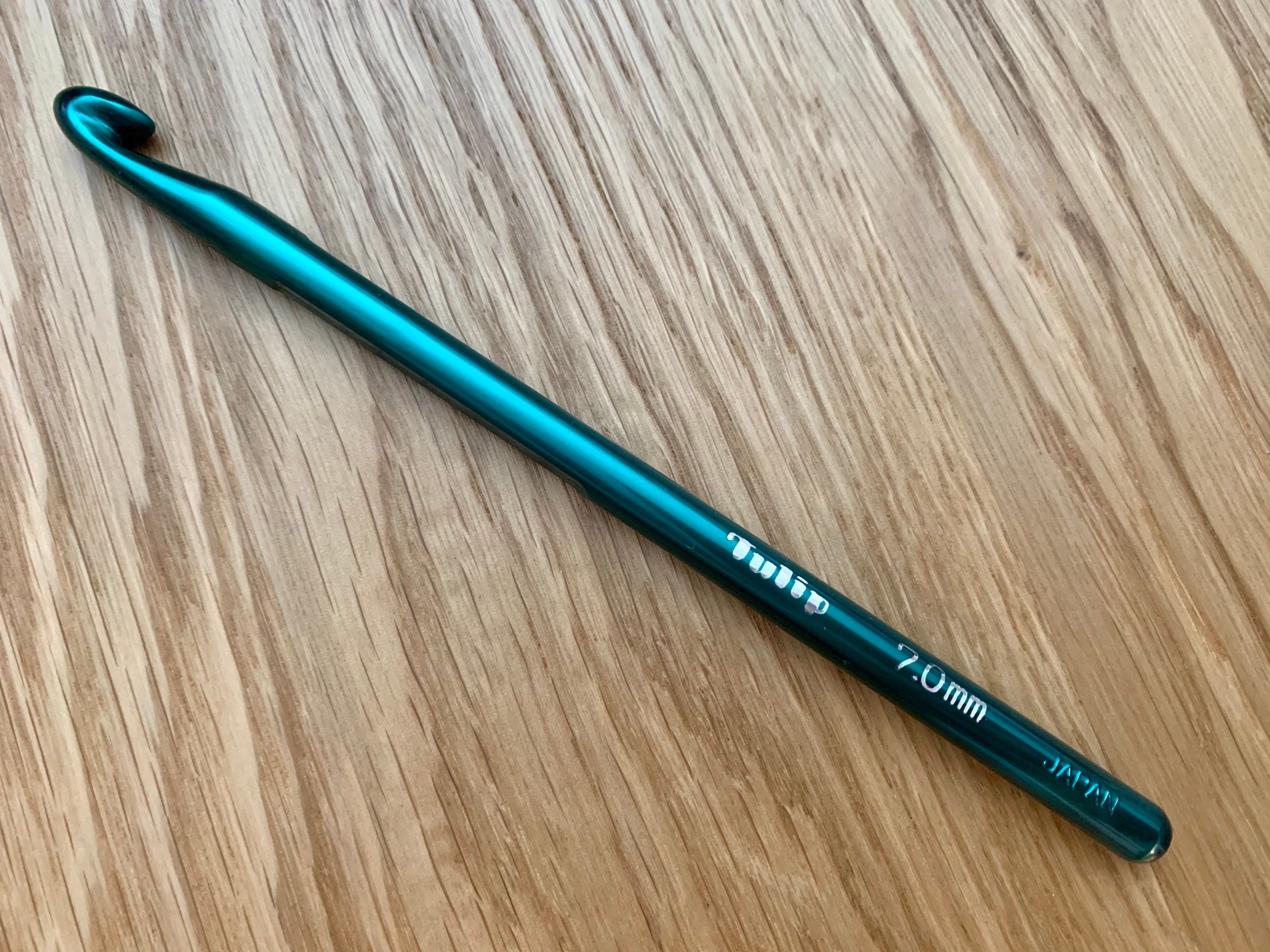 Tulip MinD Giant Crochet Hook assorted sizes
