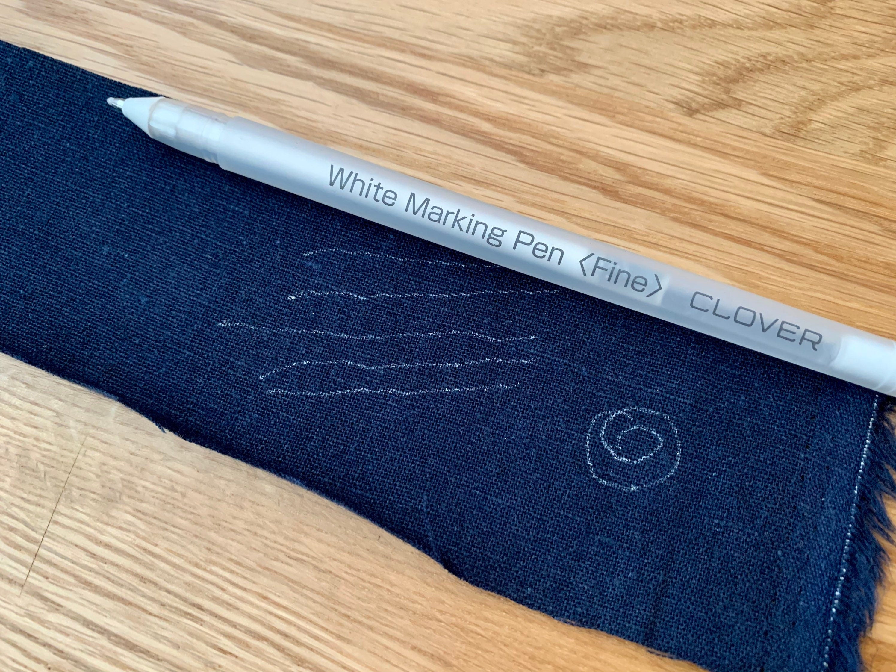 Clover - White Fine Ball Point Marking Pen