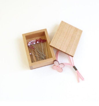 Cohana - Glass Head Pins in Wooden Box - Various Colors