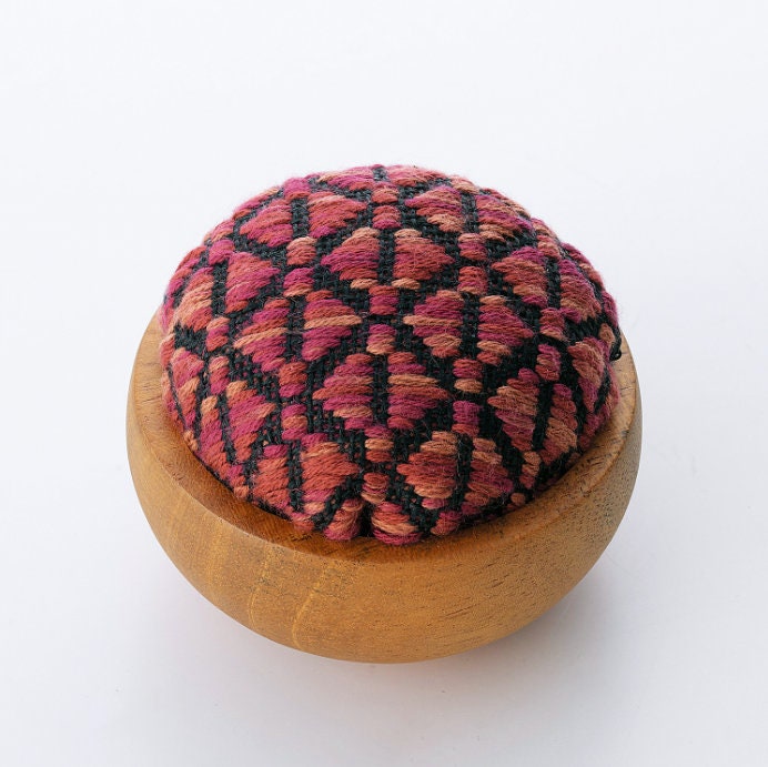 Olympus - Wood Bowl Pin Cushion Kogin Sampler Kit - Black and Red