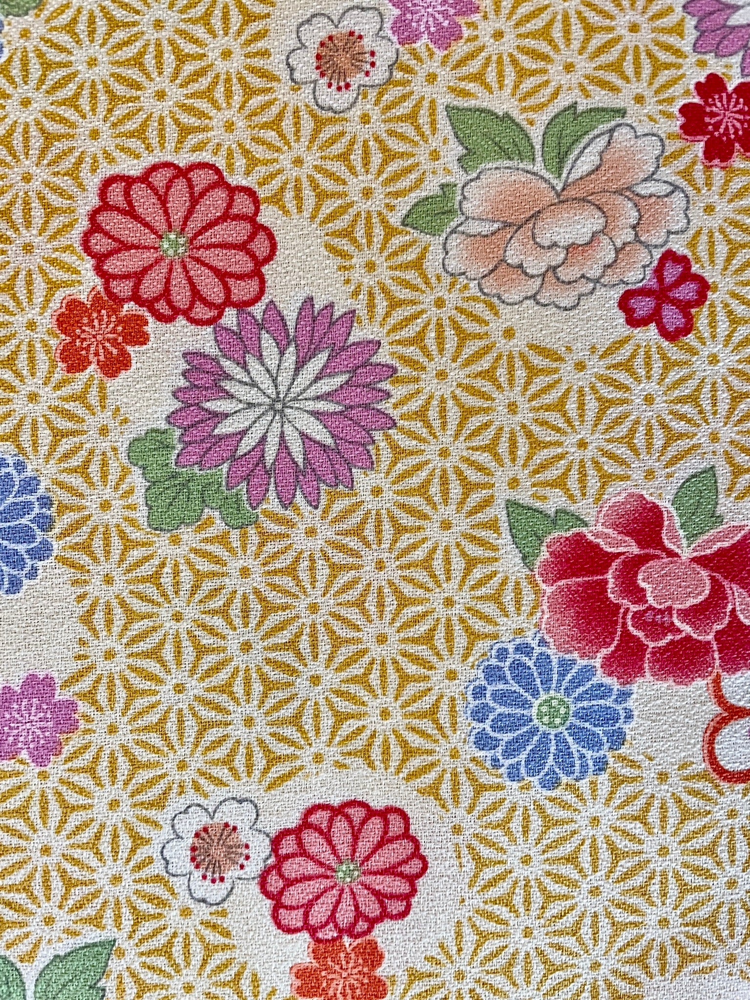Floral Asanoha Hokkoh cotton fabric 1021-1120-1C yellow