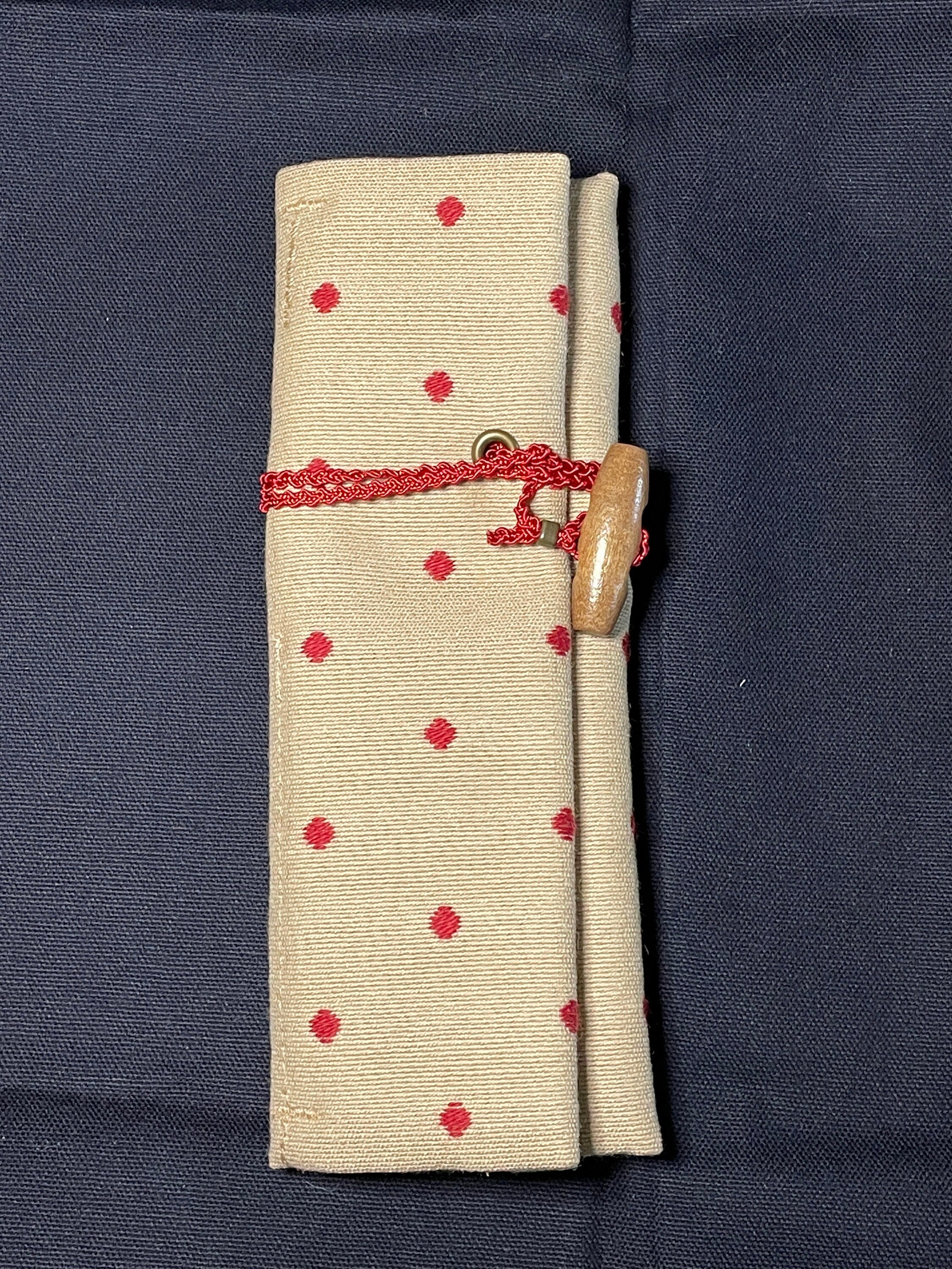 Tulip - "Etimo" Red Dot Crochet Hook Case