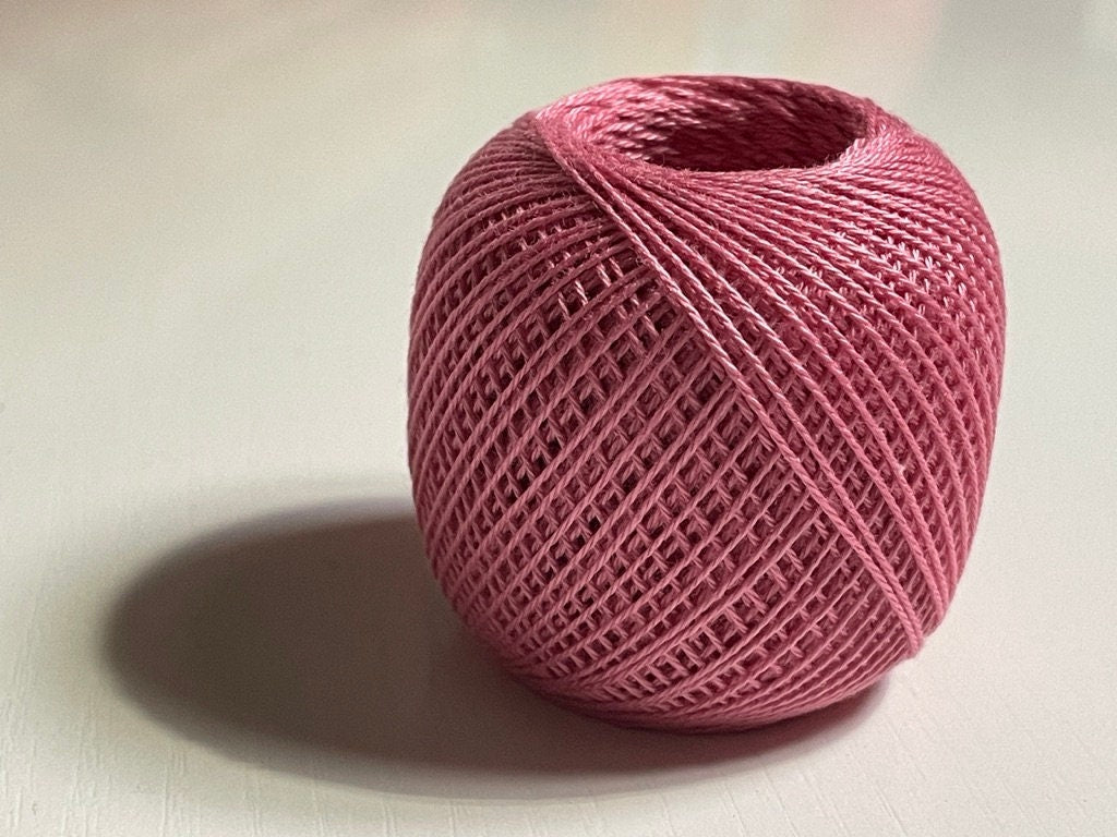 Olympus - Thin Cotton Sashiko Thread 80m Ball - Rose Pink