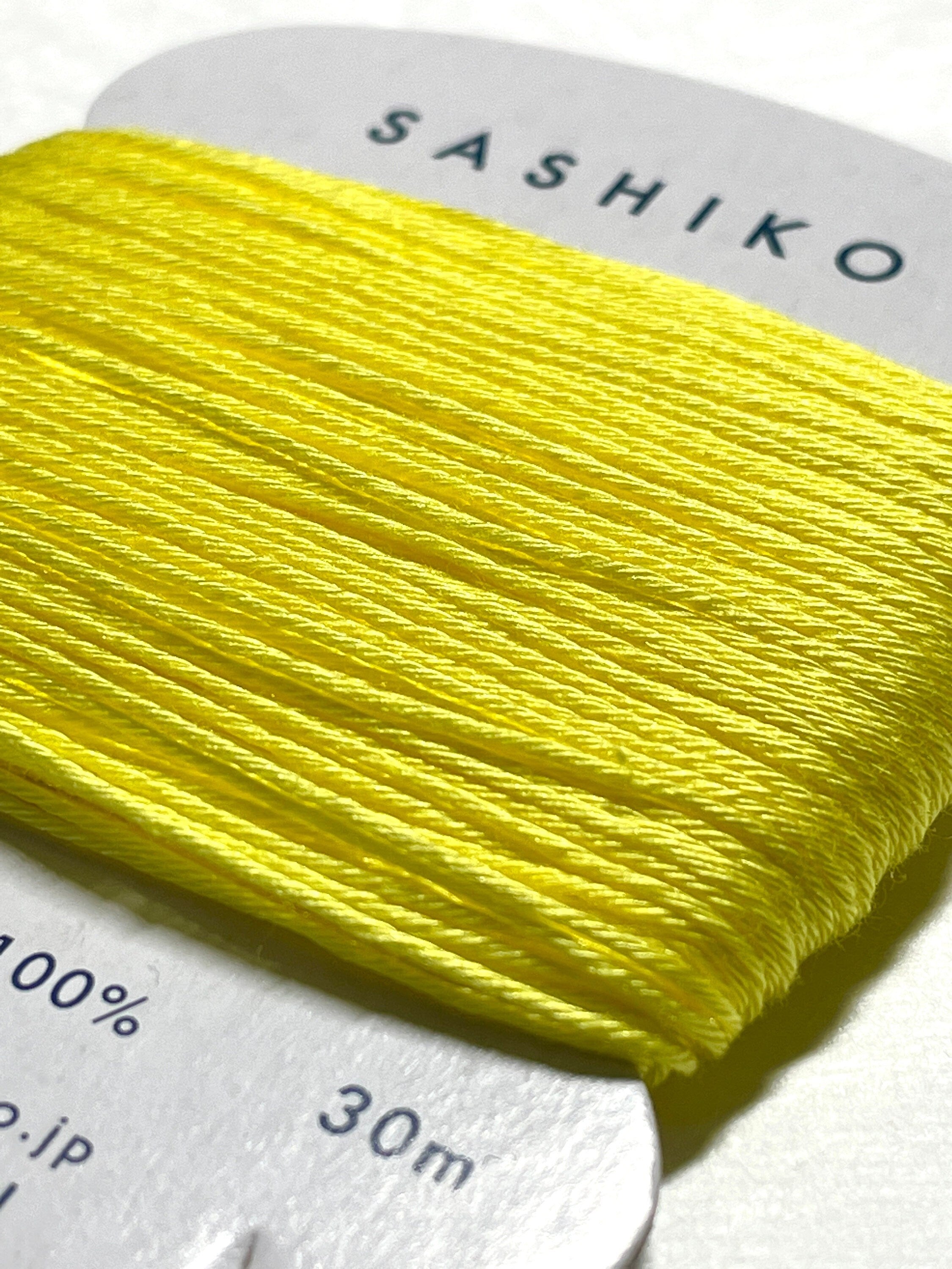 Daruma - Cotton Sashiko Thread 30m Card 20/6 - #203 Yellow